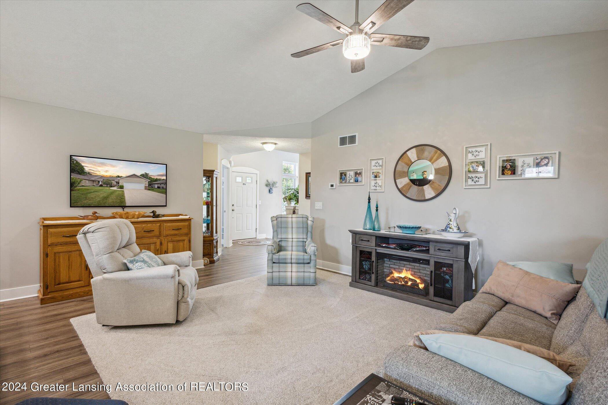 8706 Huntington Drive, 31