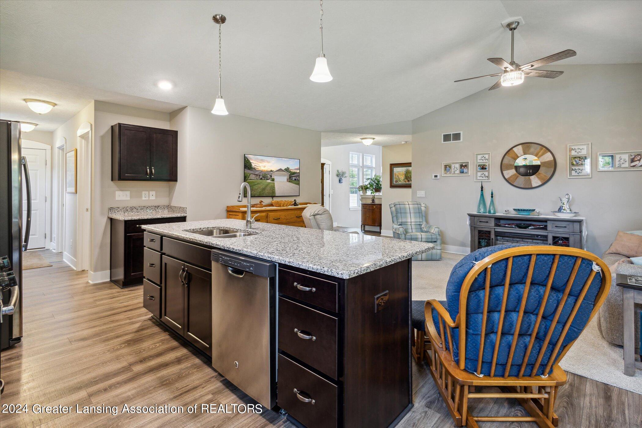 8706 Huntington Drive, 31