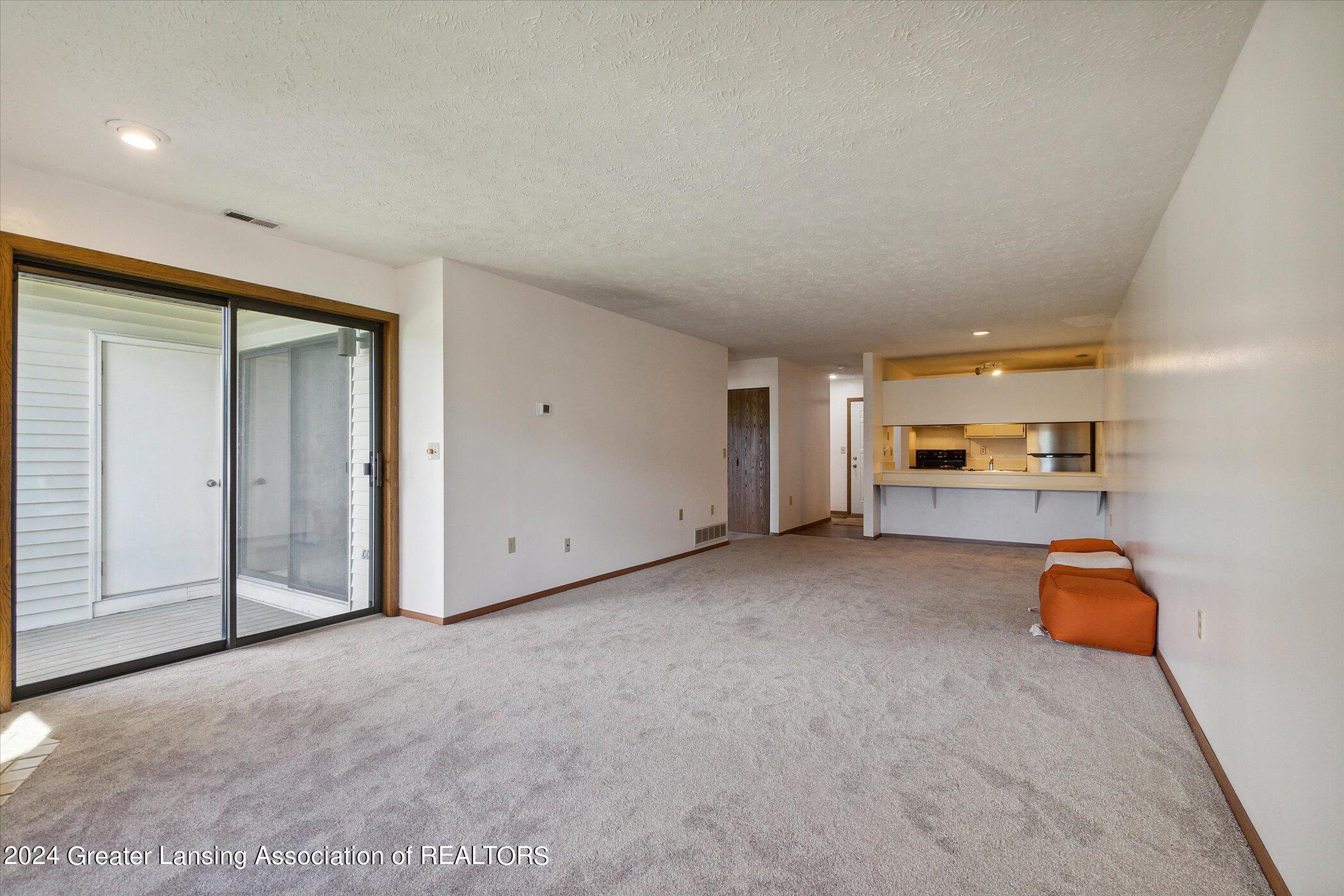 1460 E Pond Drive, 31