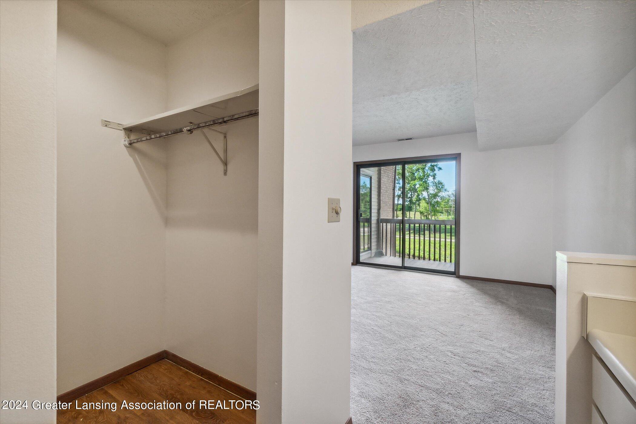 1460 E Pond Drive, 31