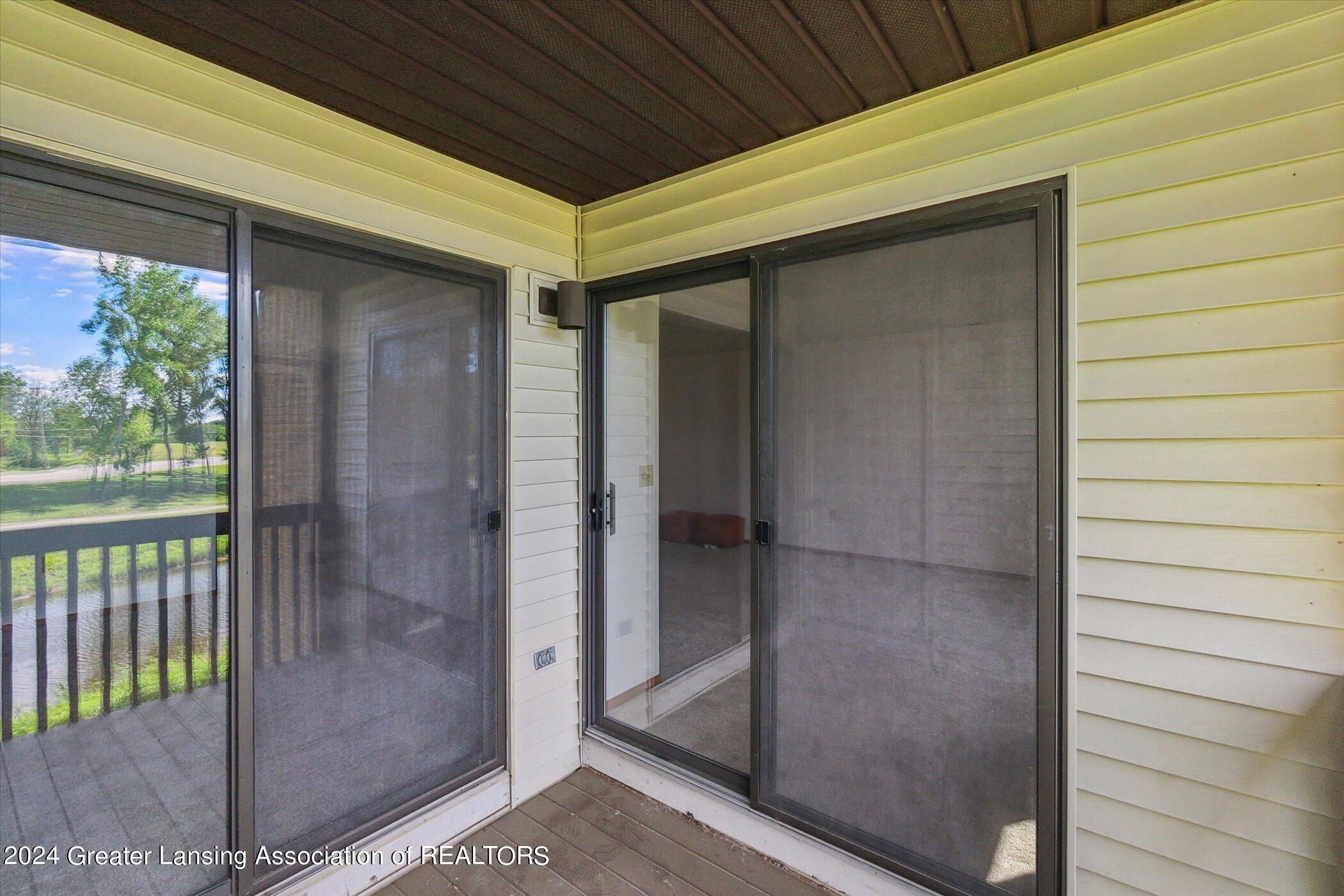 1460 E Pond Drive, 31