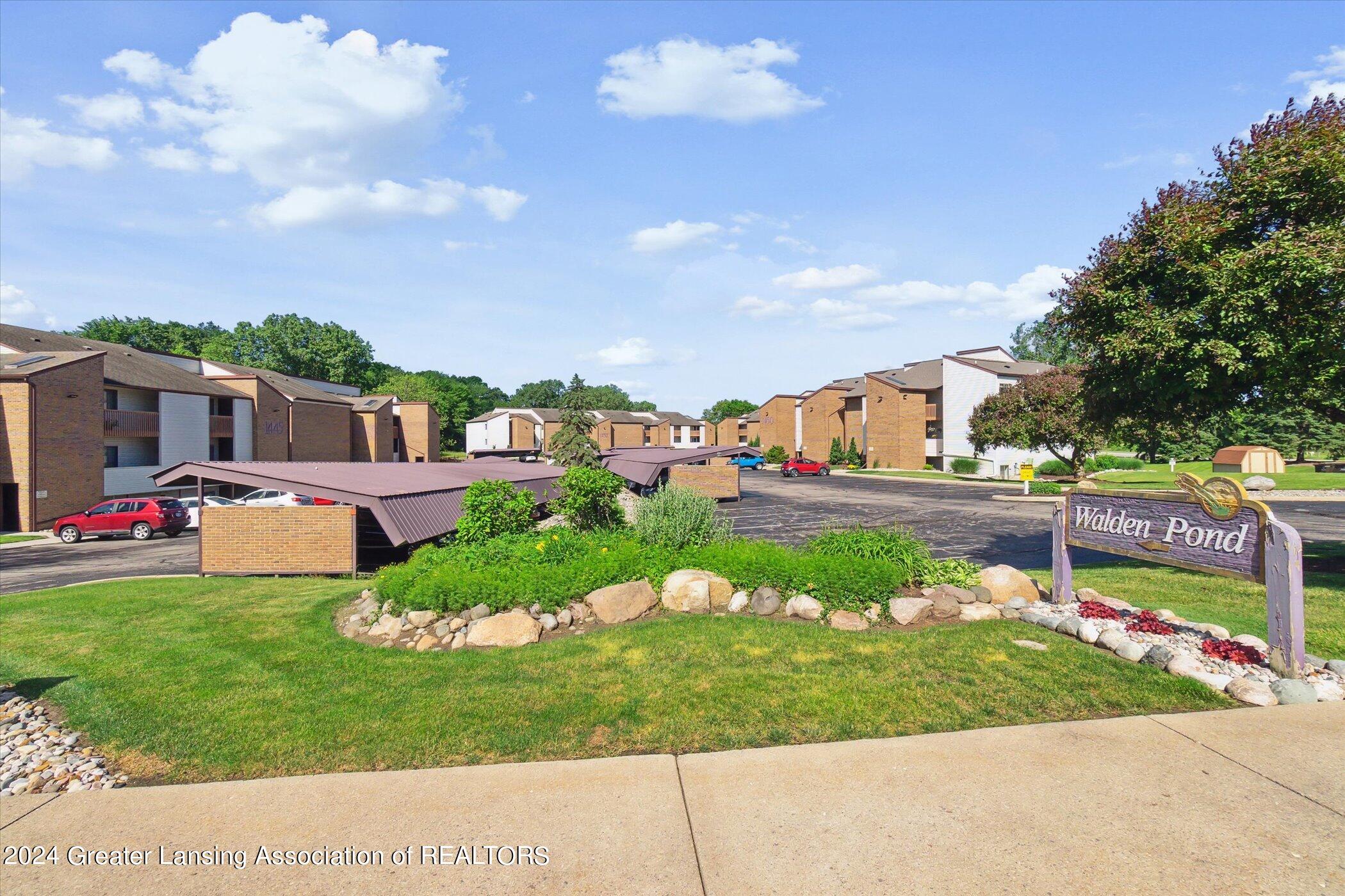 1460 E Pond Drive, 31