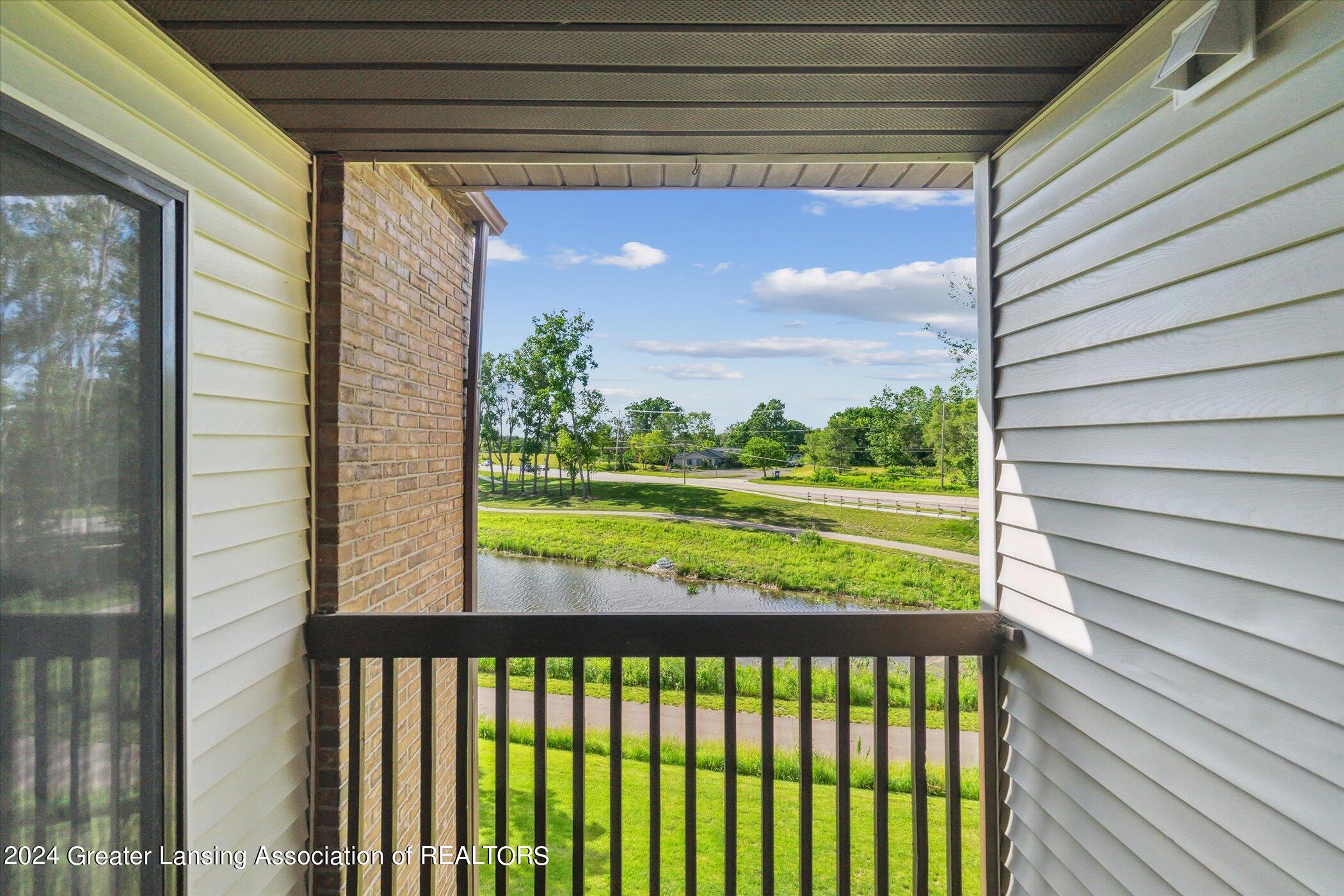 1460 E Pond Drive, 31