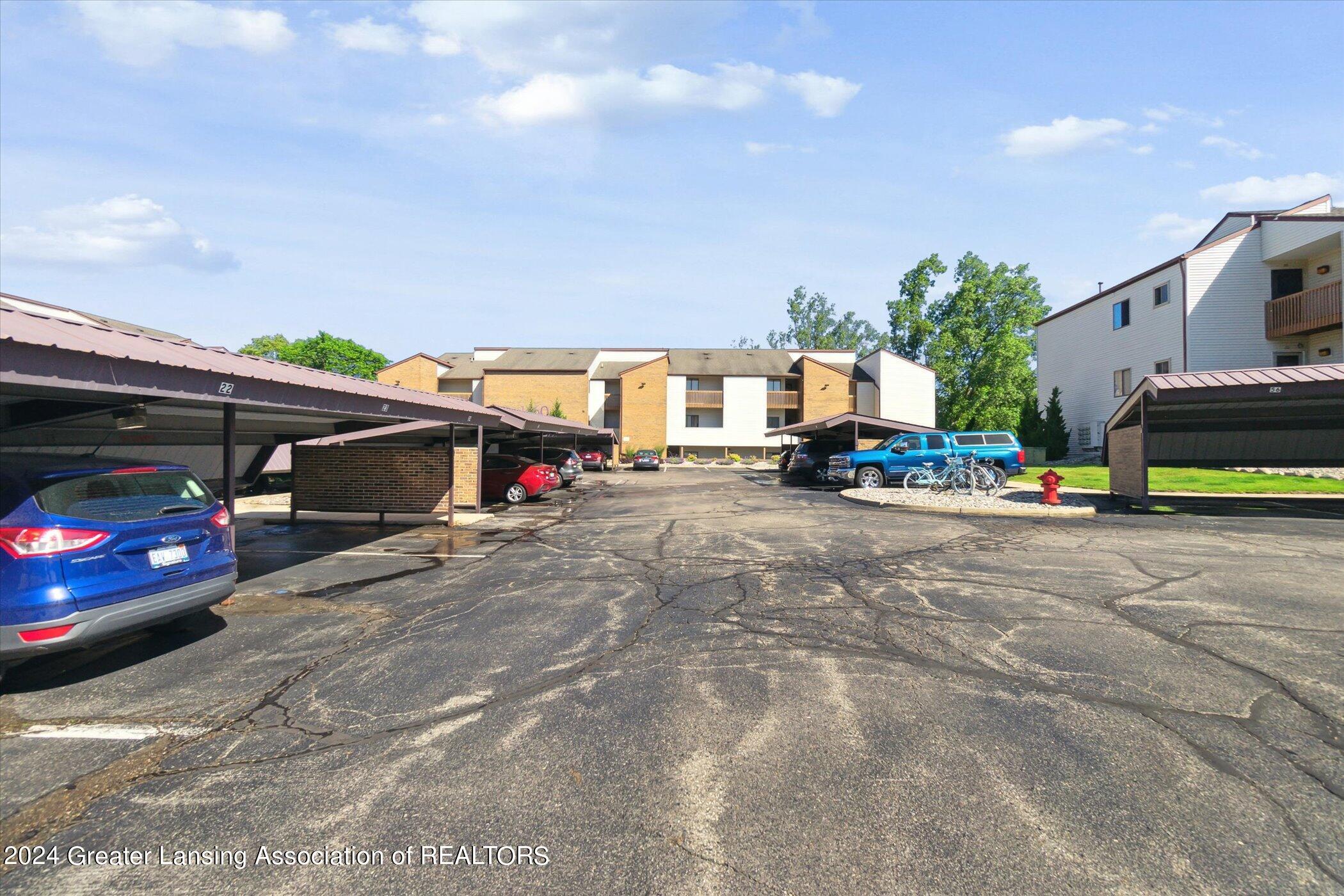 1460 E Pond Drive, 31