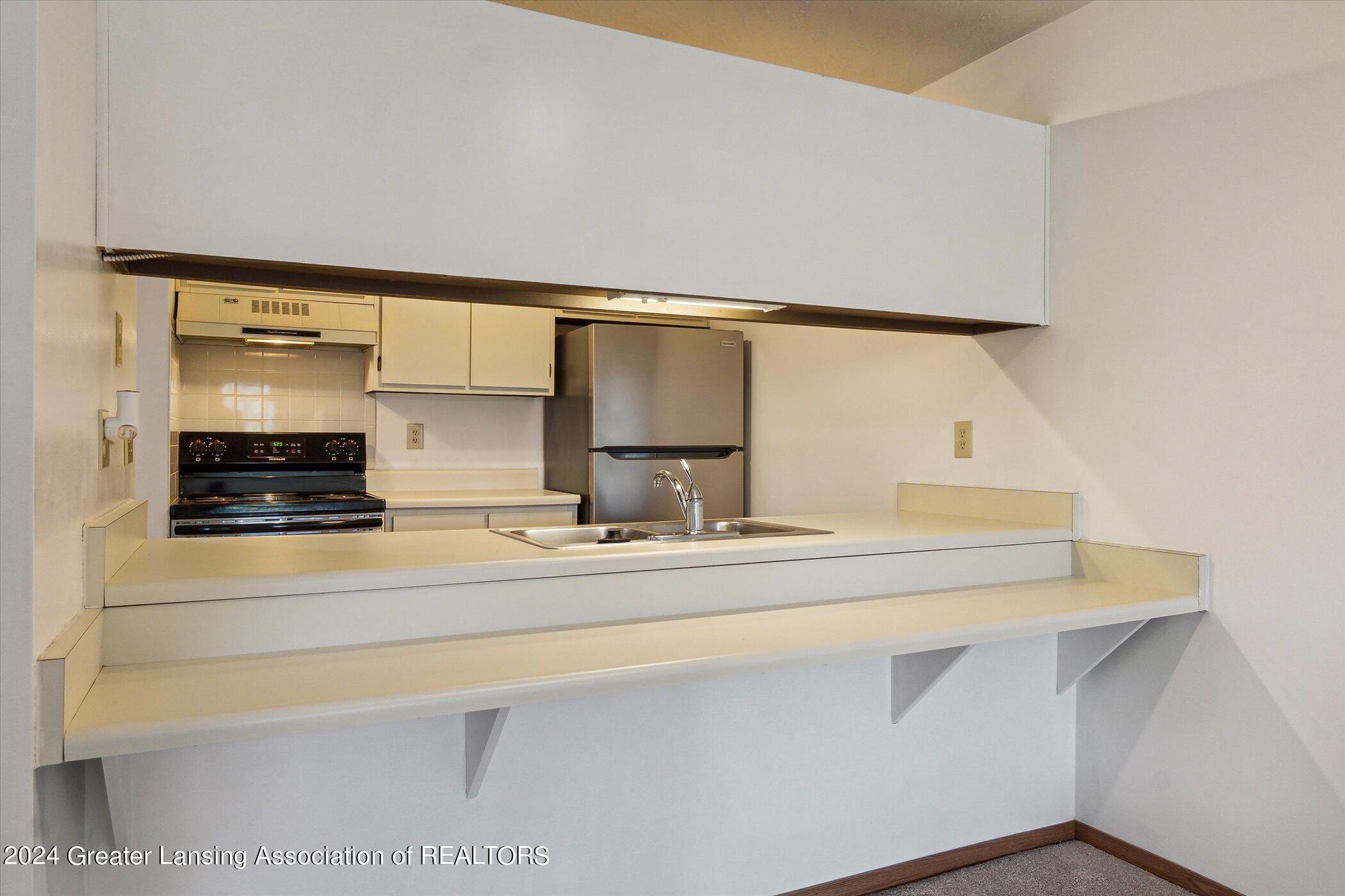 1460 E Pond Drive, 31