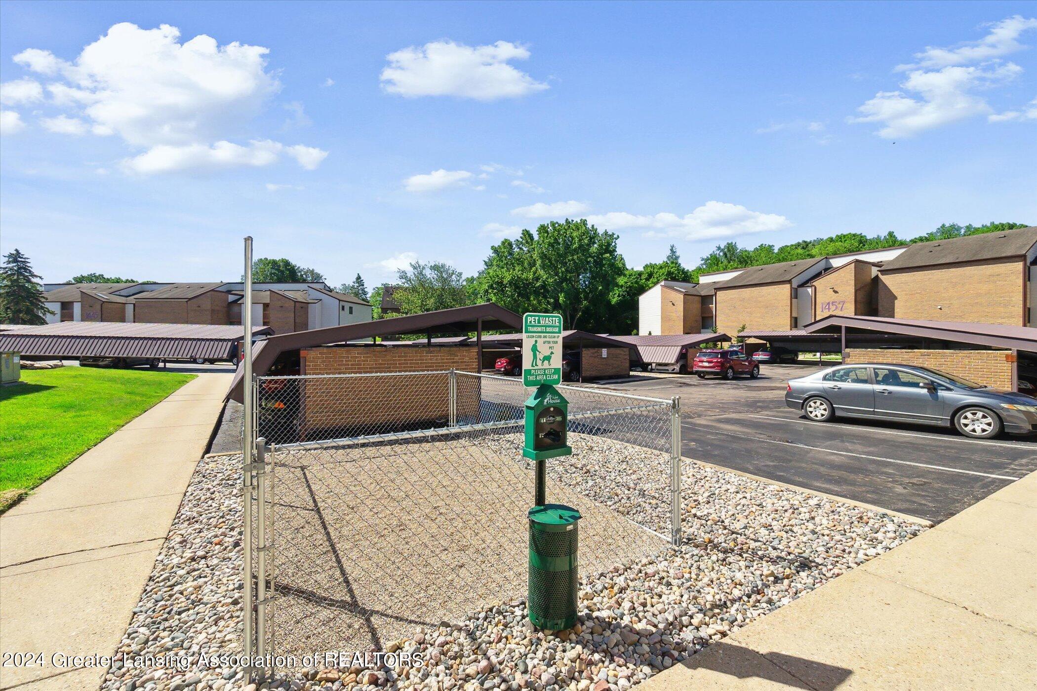 1460 E Pond Drive, 31