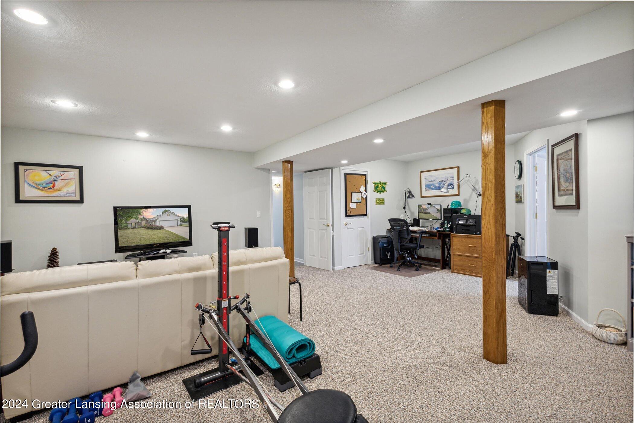 2324 Kirkland Ridge Drive
