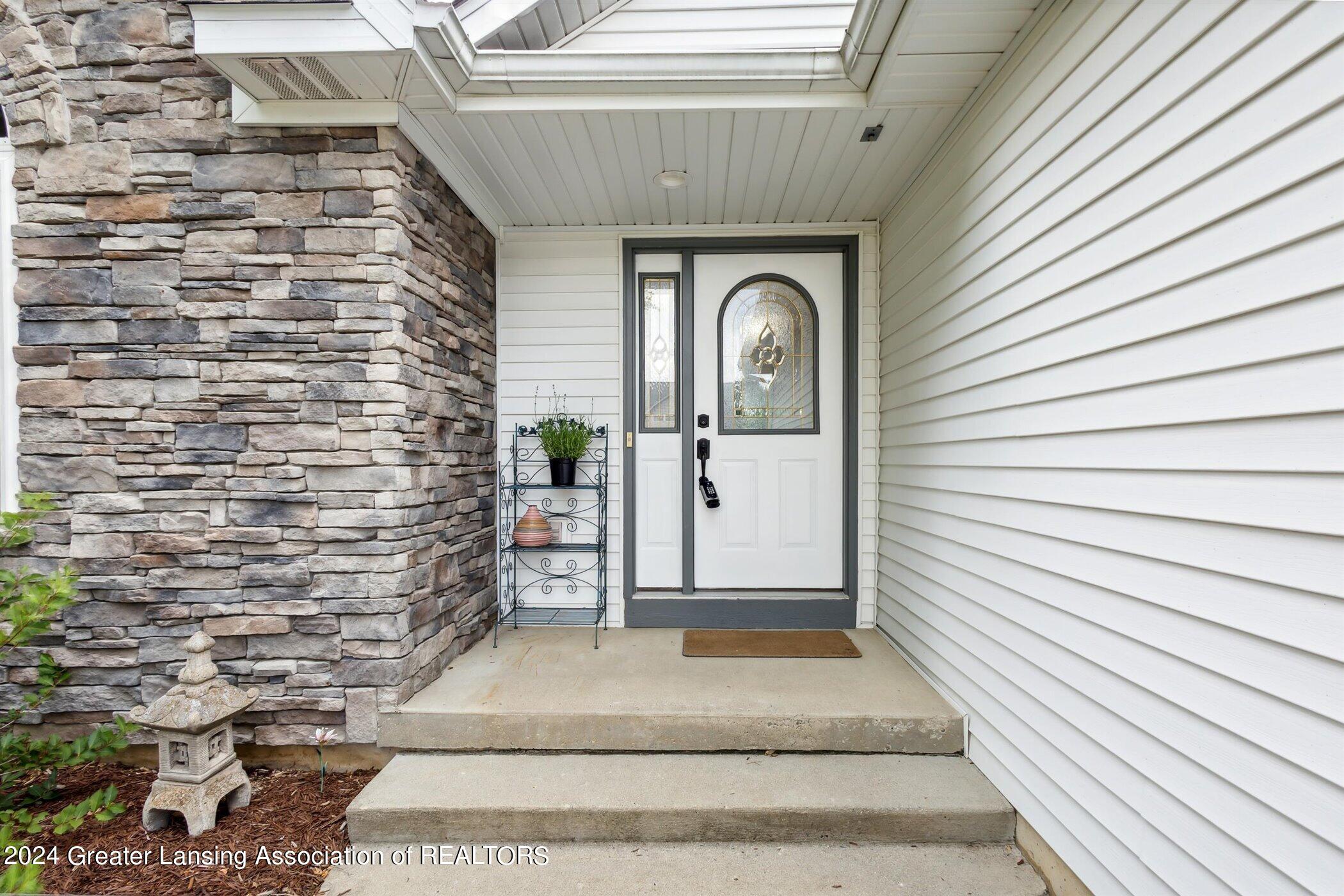 2324 Kirkland Ridge Drive