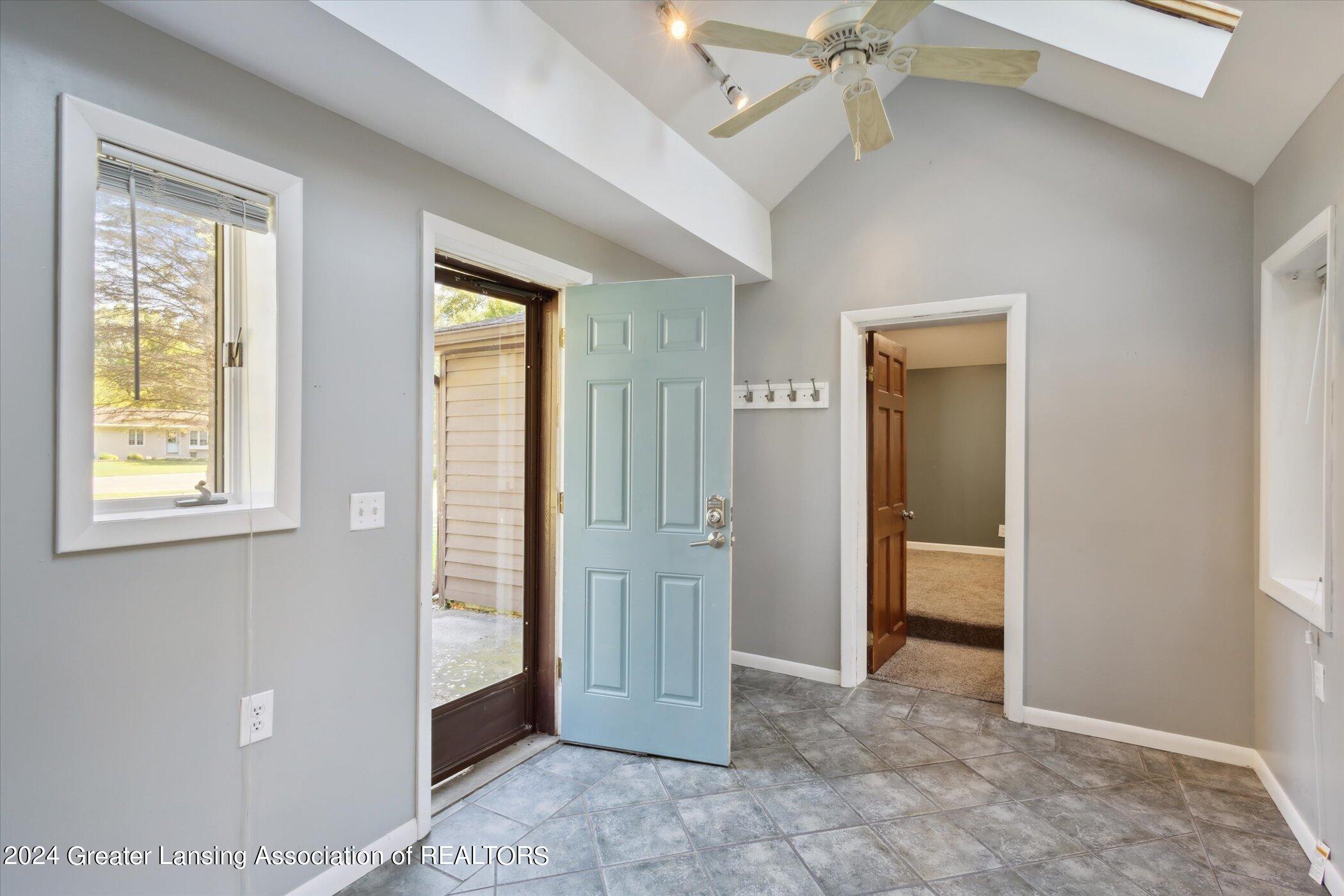 2309 Lake Lansing Road