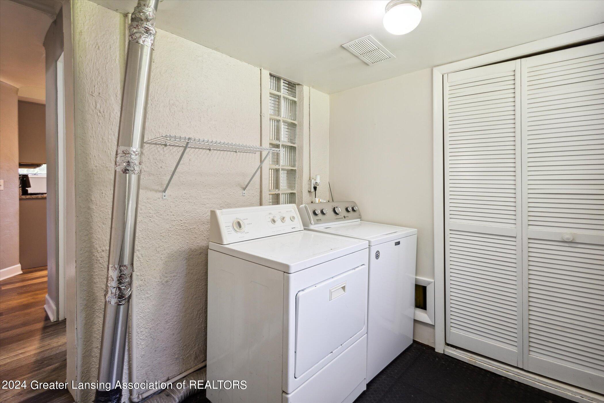 2309 Lake Lansing Road