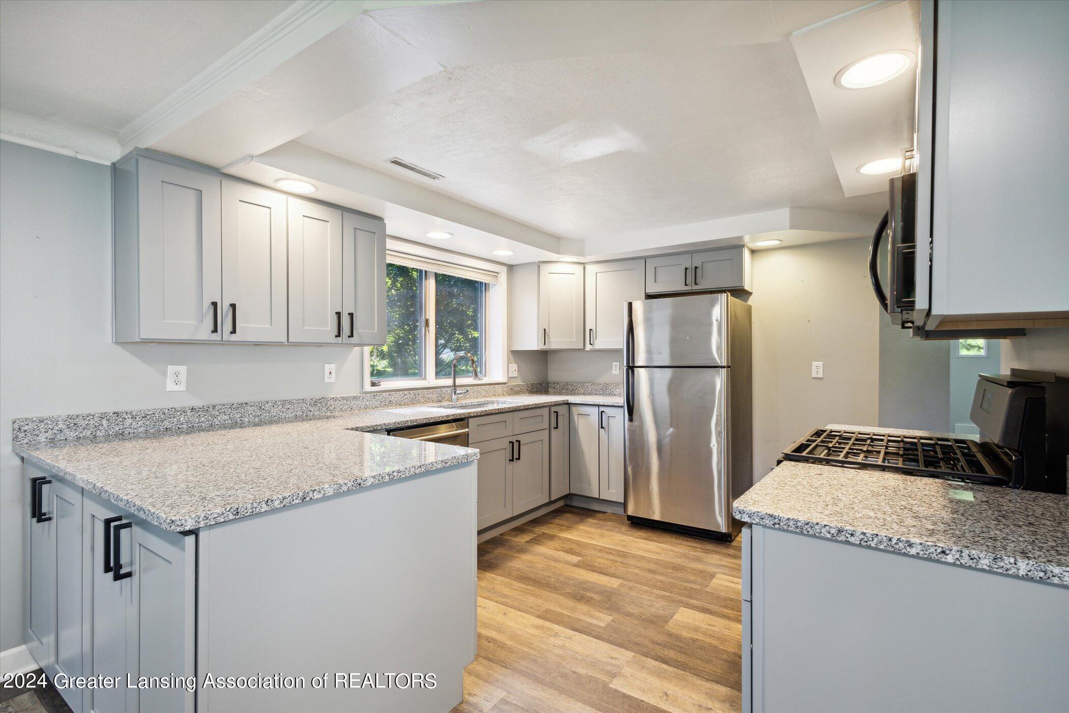 2309 Lake Lansing Road