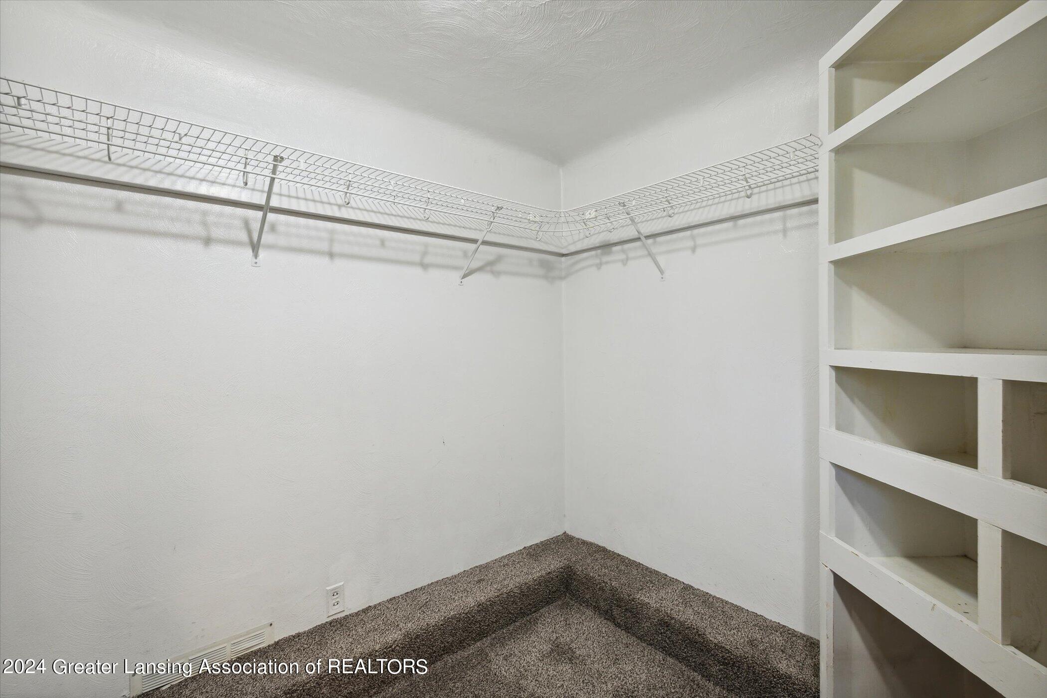 2309 Lake Lansing Road