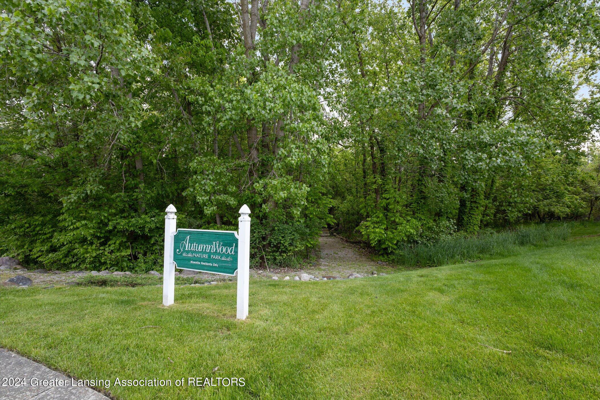 3546 Autumnwood Lane