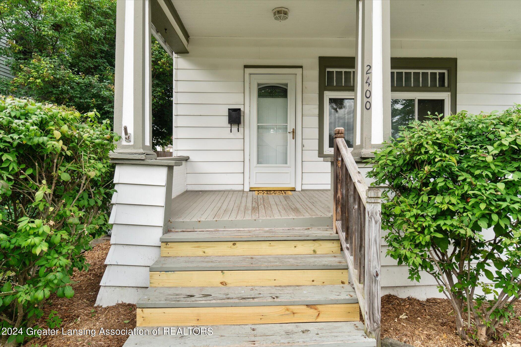 2400 Strathmore Road