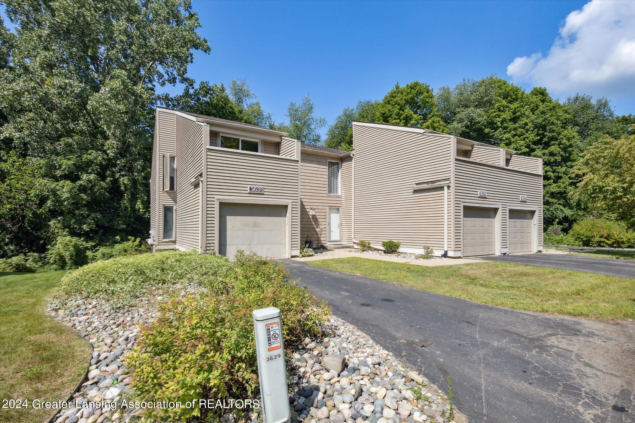 3631 East Meadows Court