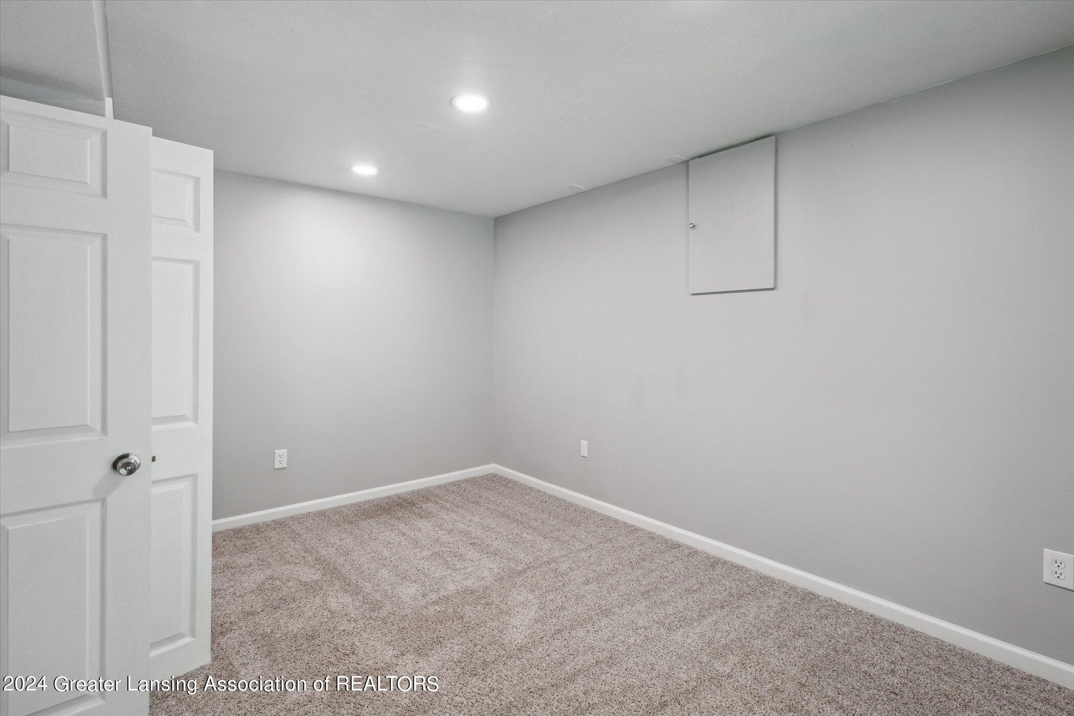 3631 East Meadows Court
