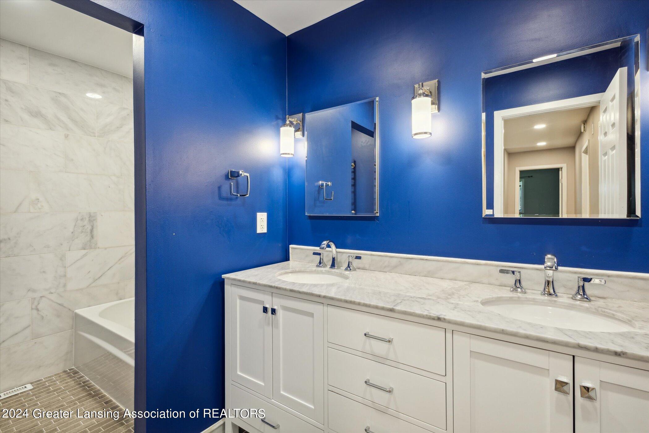 3631 East Meadows Court