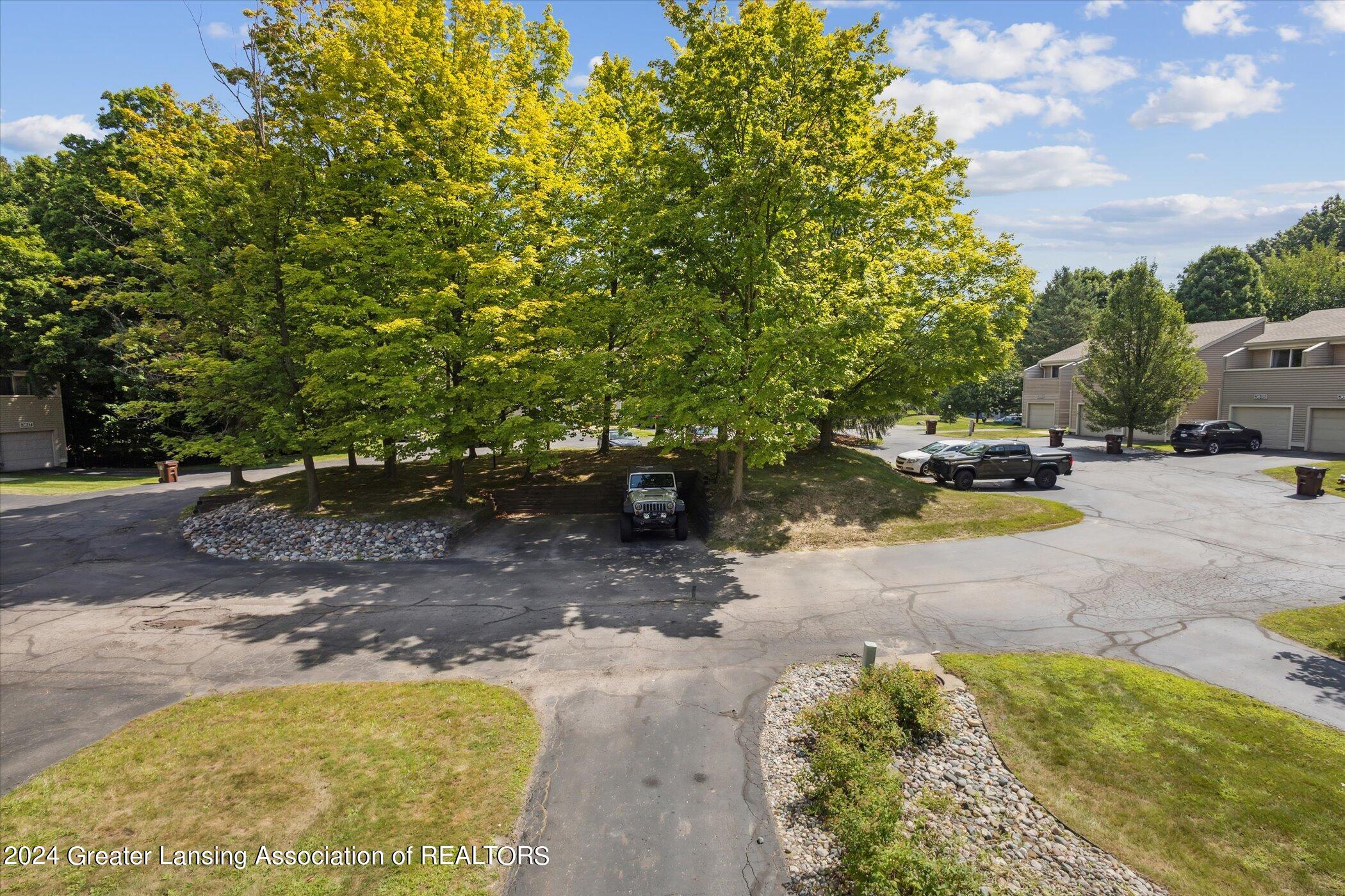 3631 East Meadows Court