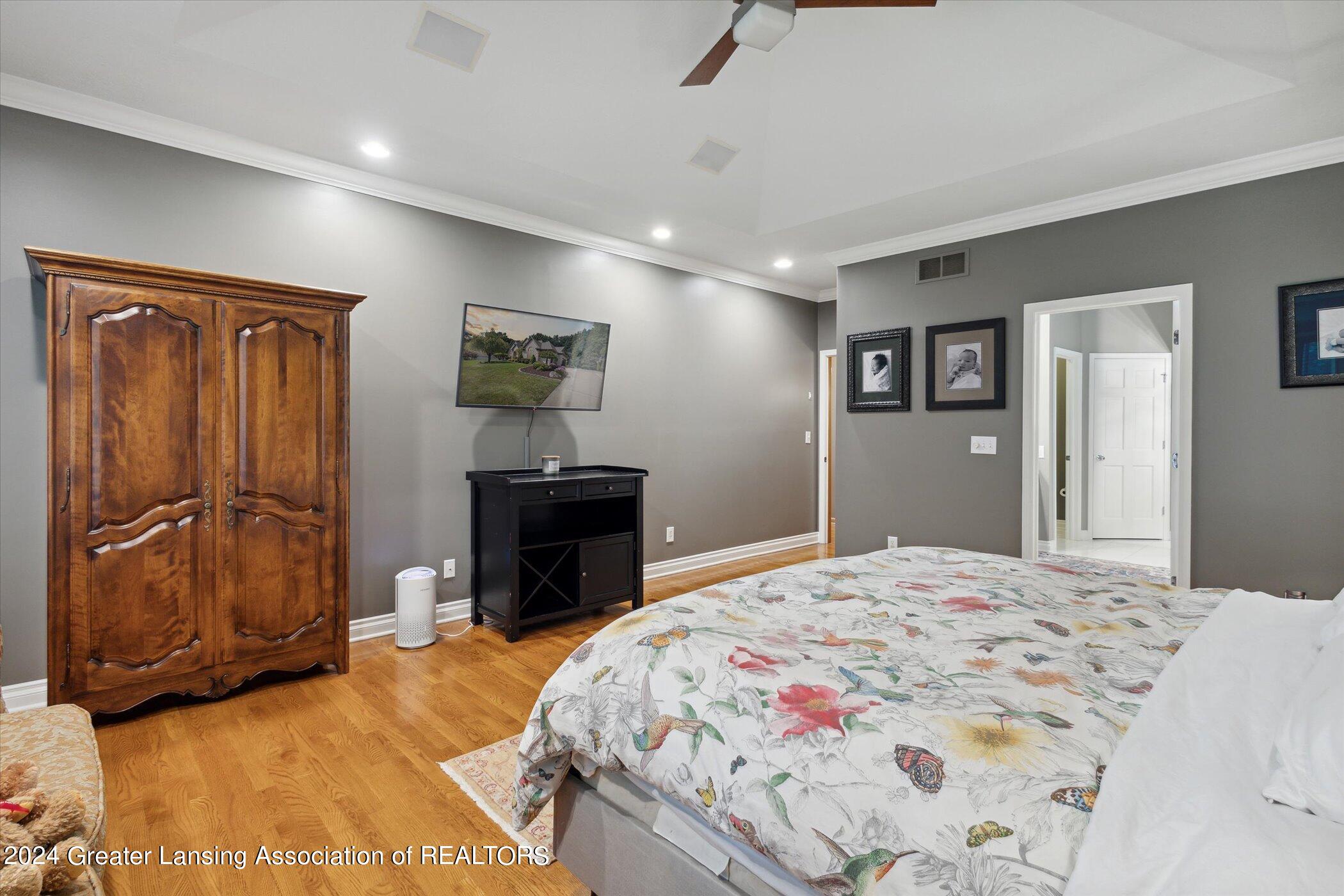 2384 Pine Hollow Drive