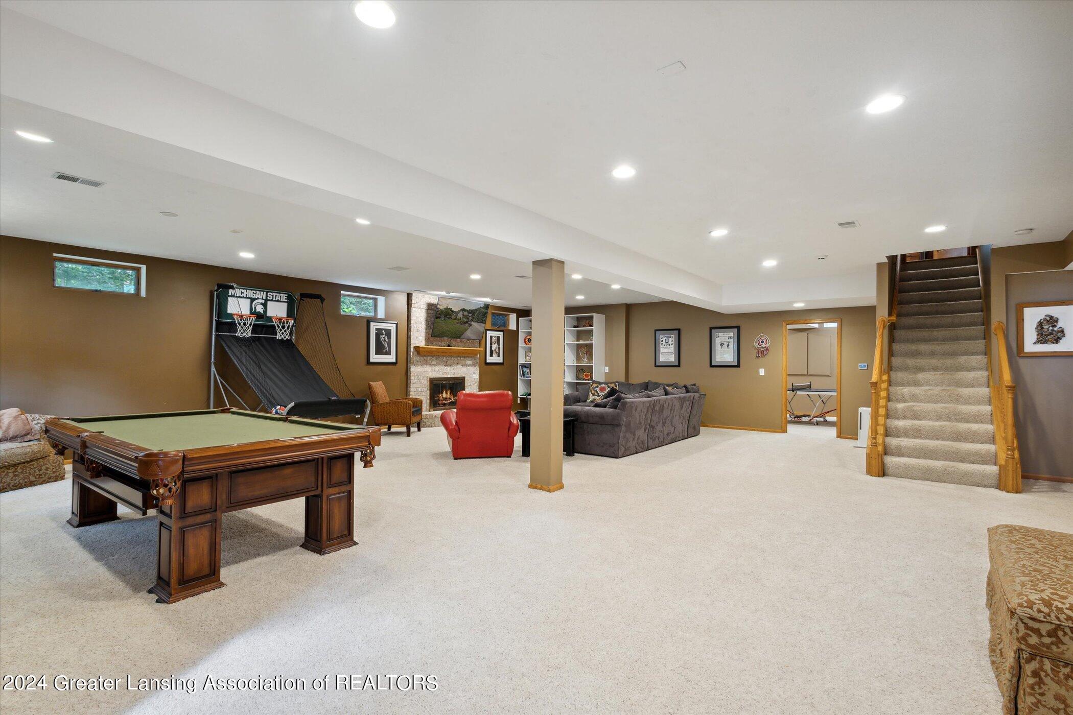 2384 Pine Hollow Drive