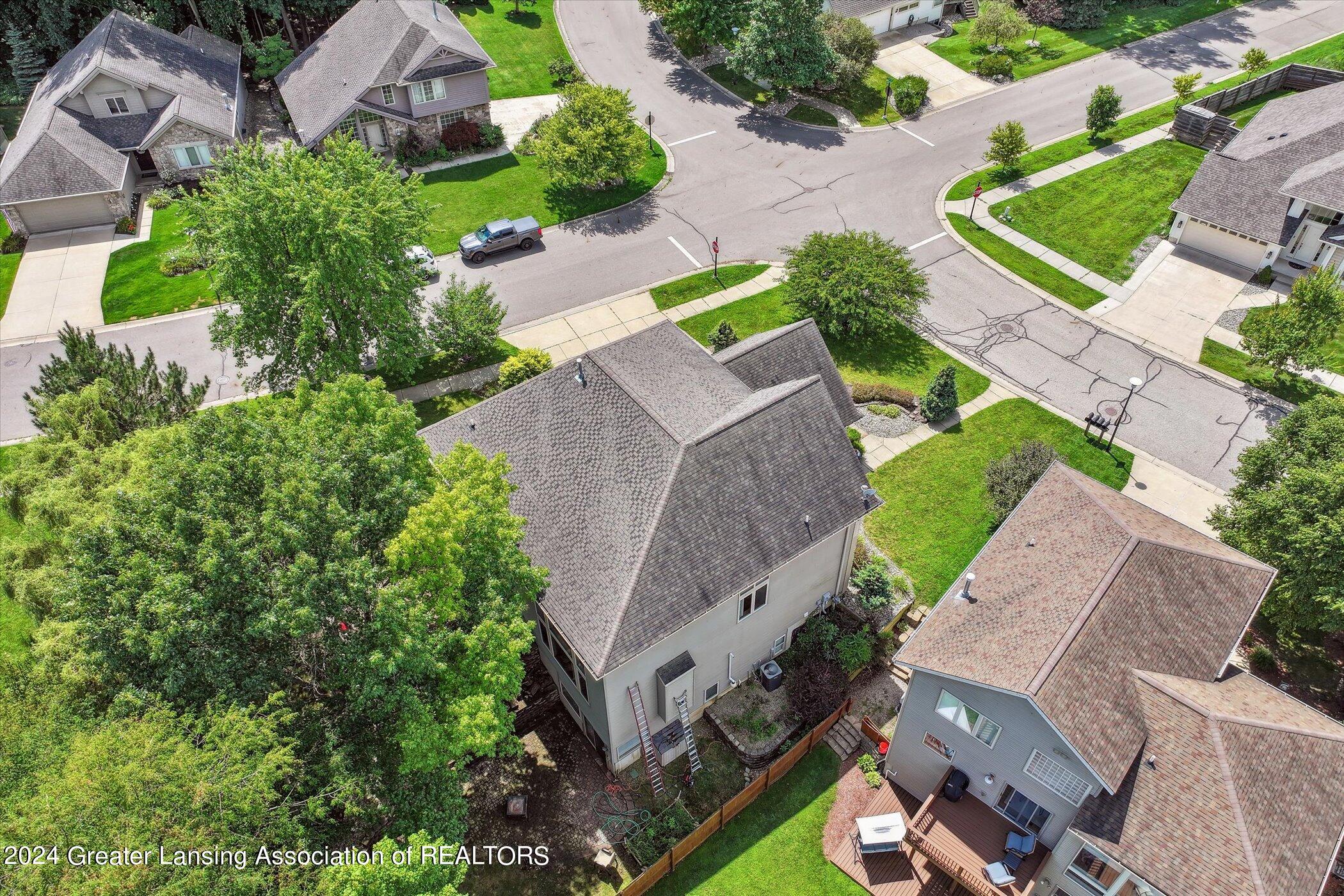 16875 Meadowbrook Drive