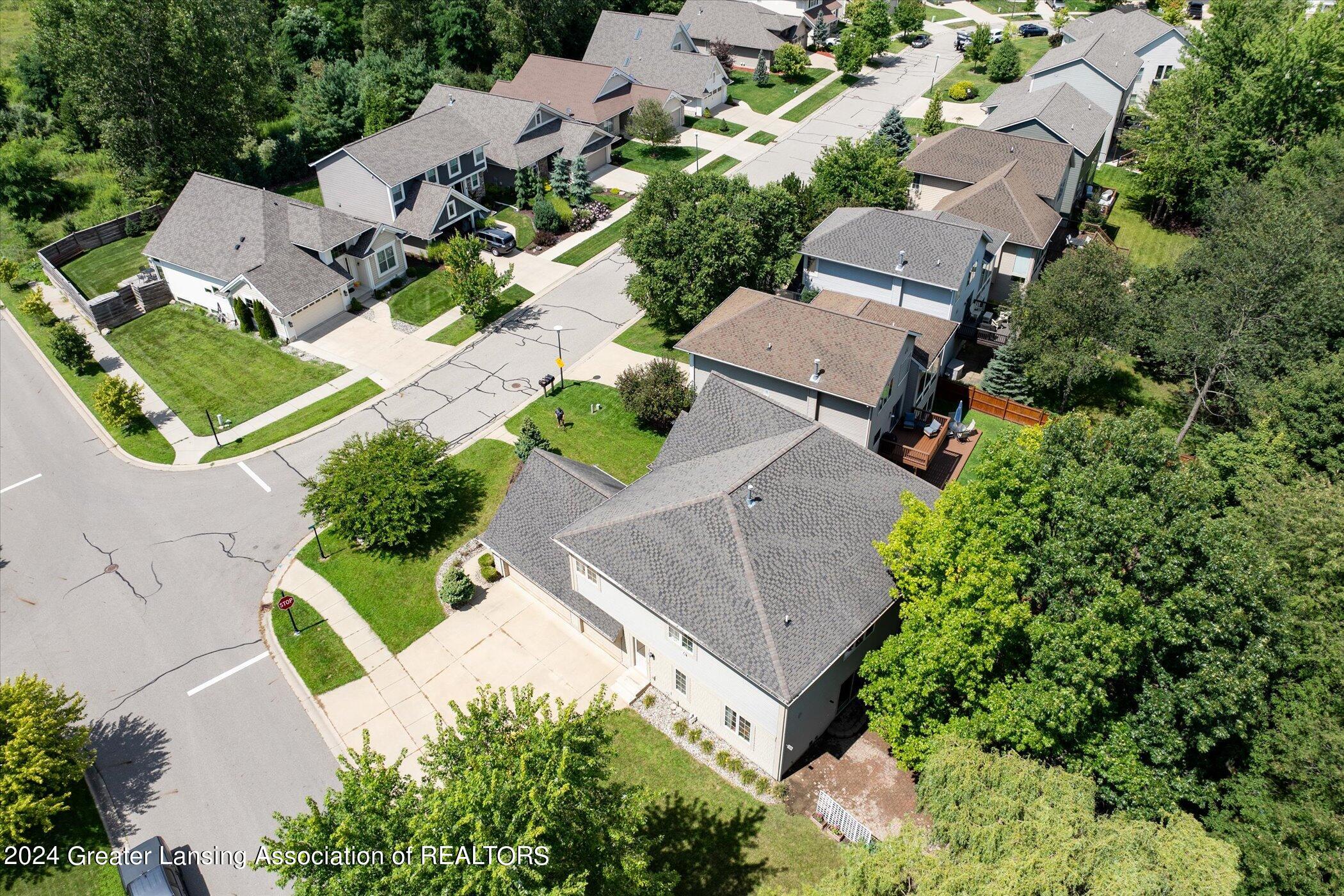 16875 Meadowbrook Drive