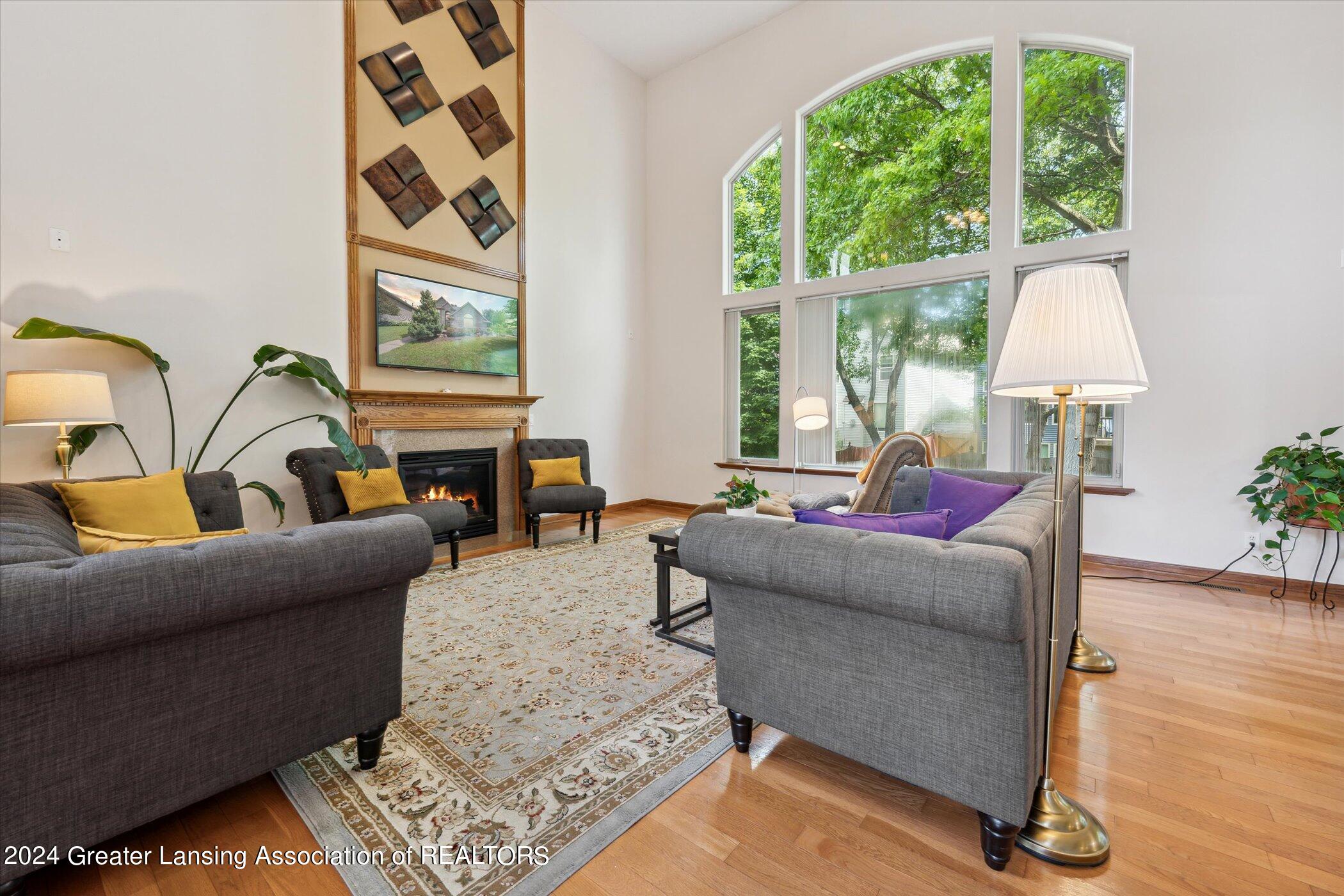 16875 Meadowbrook Drive