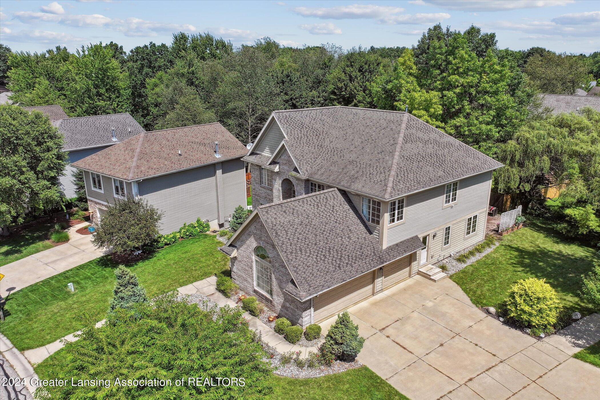 16875 Meadowbrook Drive