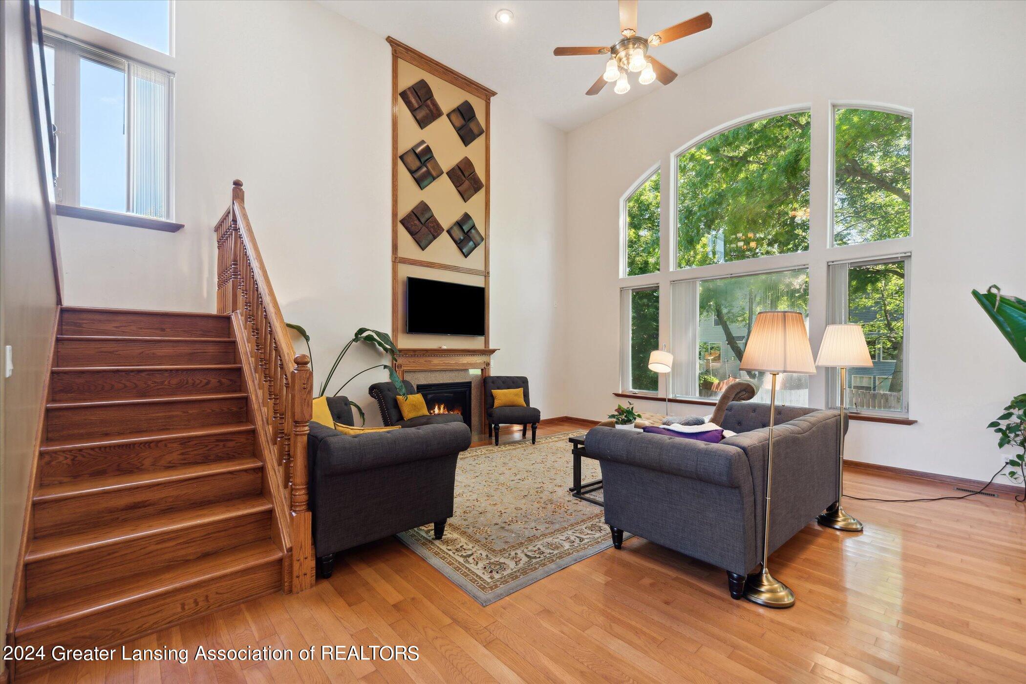16875 Meadowbrook Drive