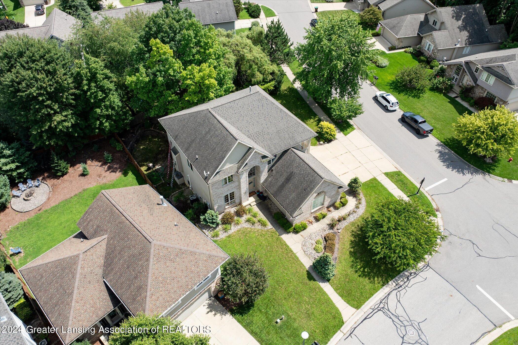 16875 Meadowbrook Drive