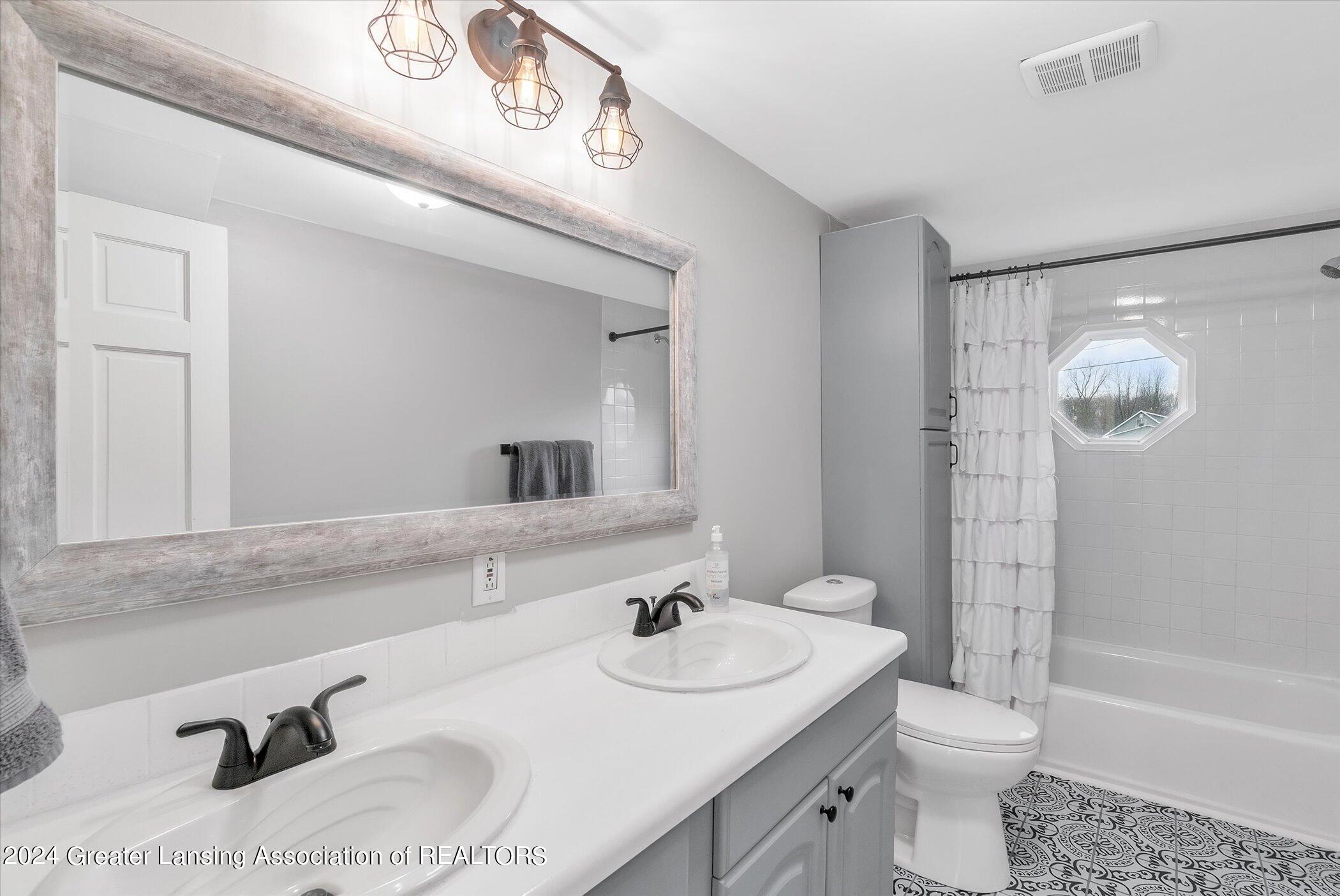 8089 Laingsburg Road