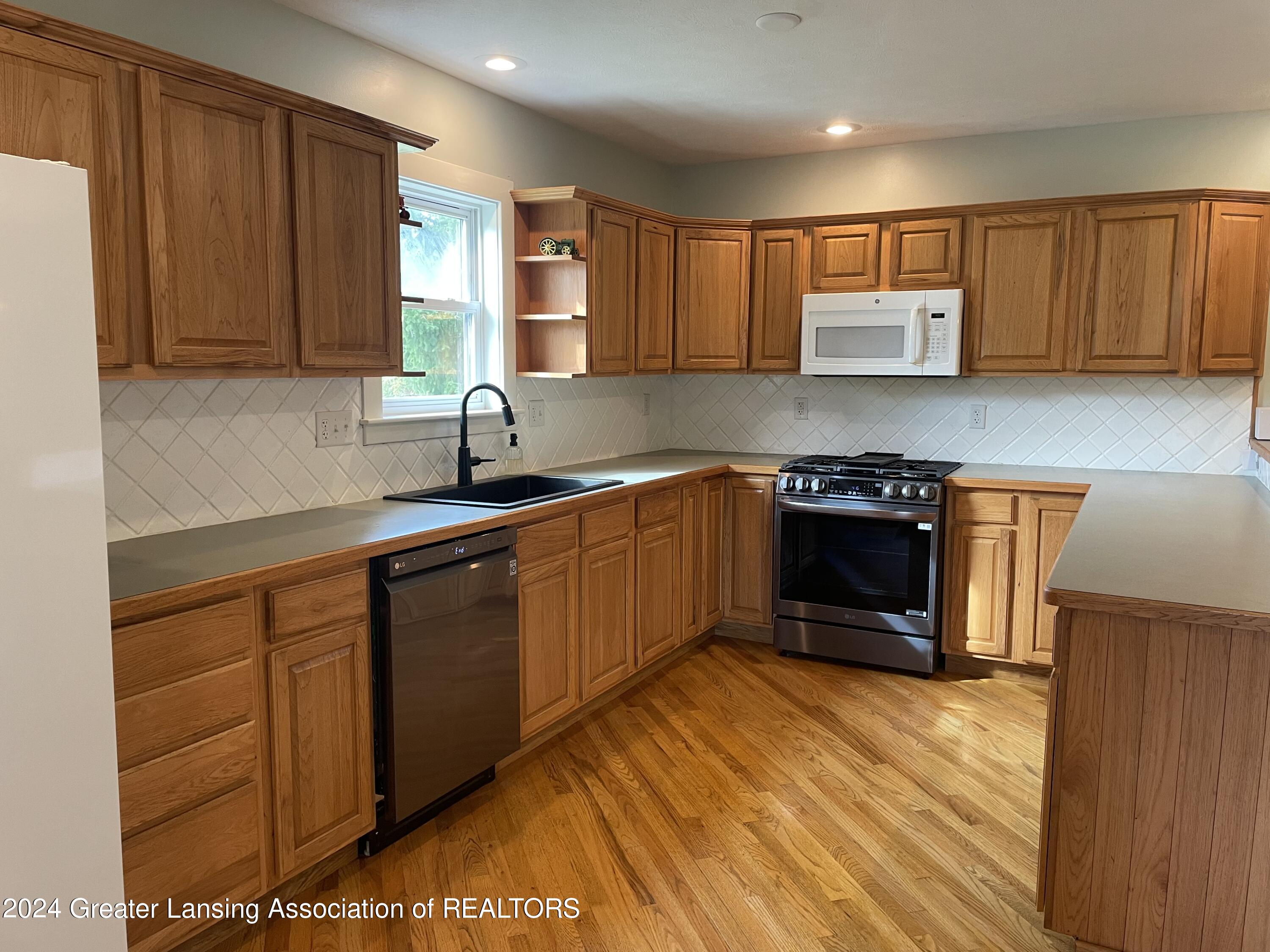 8089 Laingsburg Road