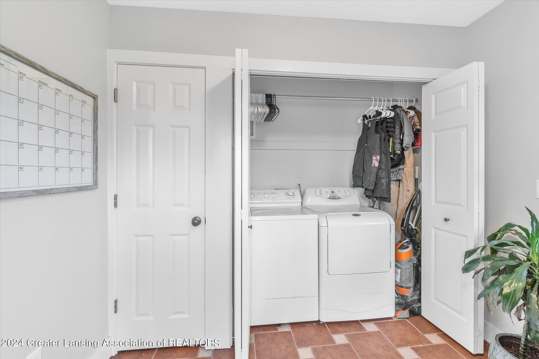 8089 Laingsburg Road