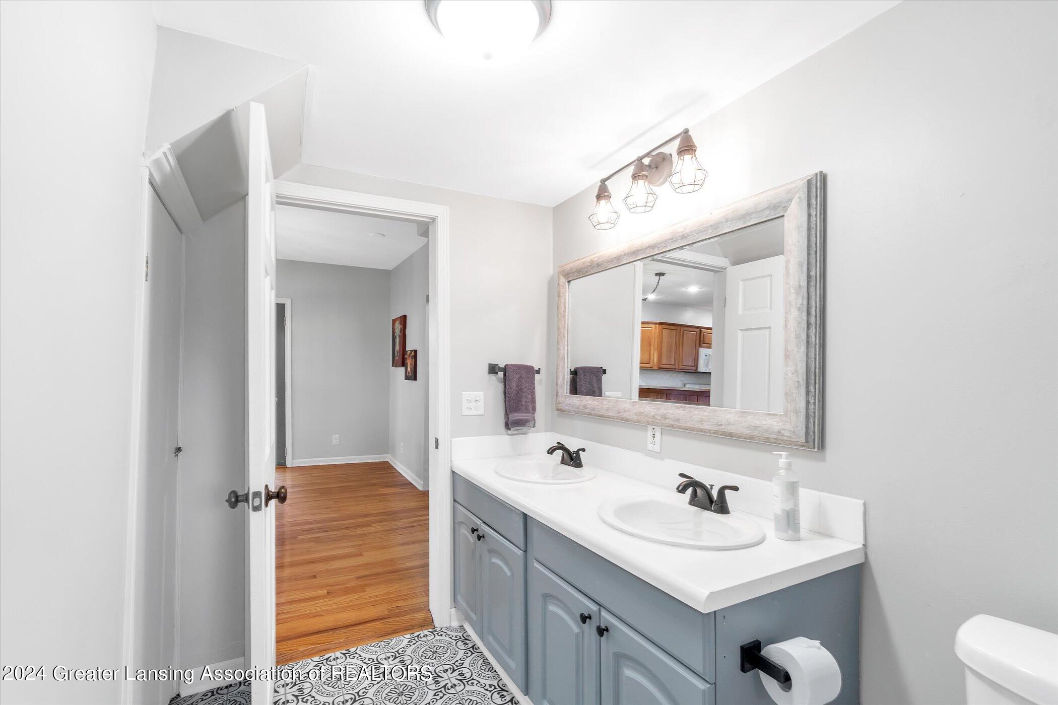 8089 Laingsburg Road