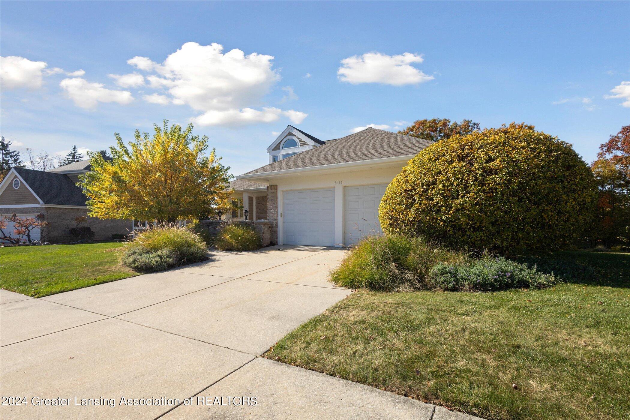 6111 W Longview Drive