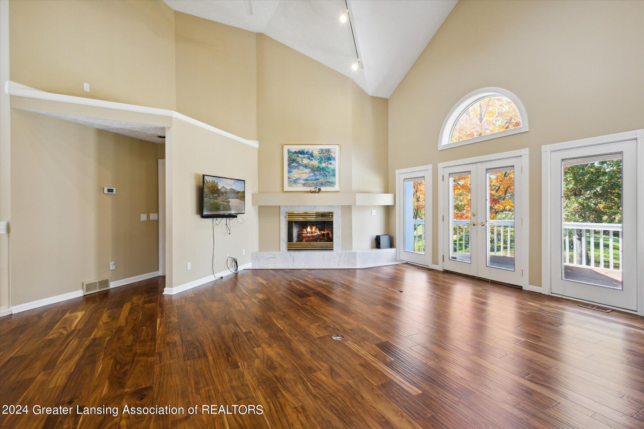 6111 W Longview Drive