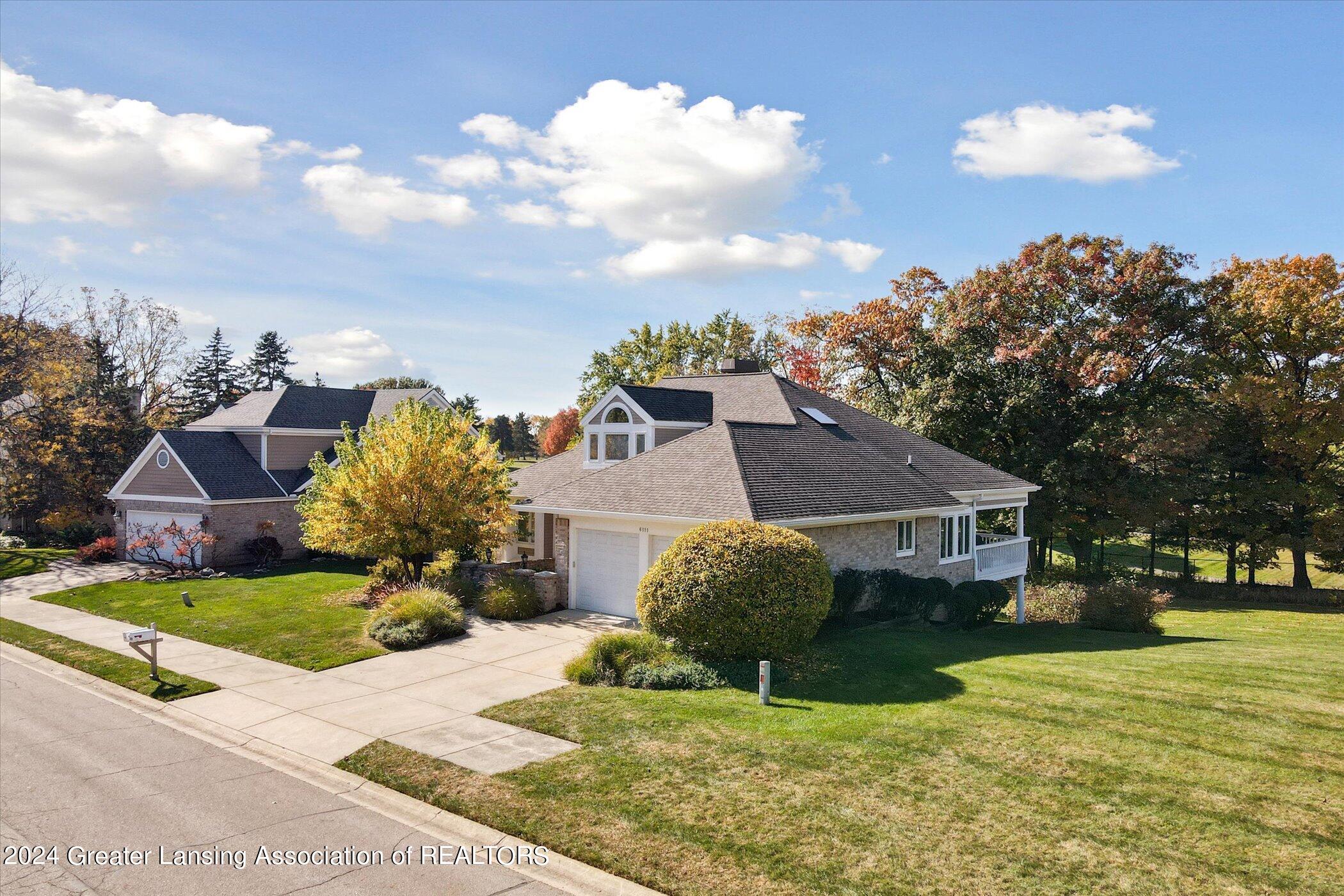 6111 W Longview Drive