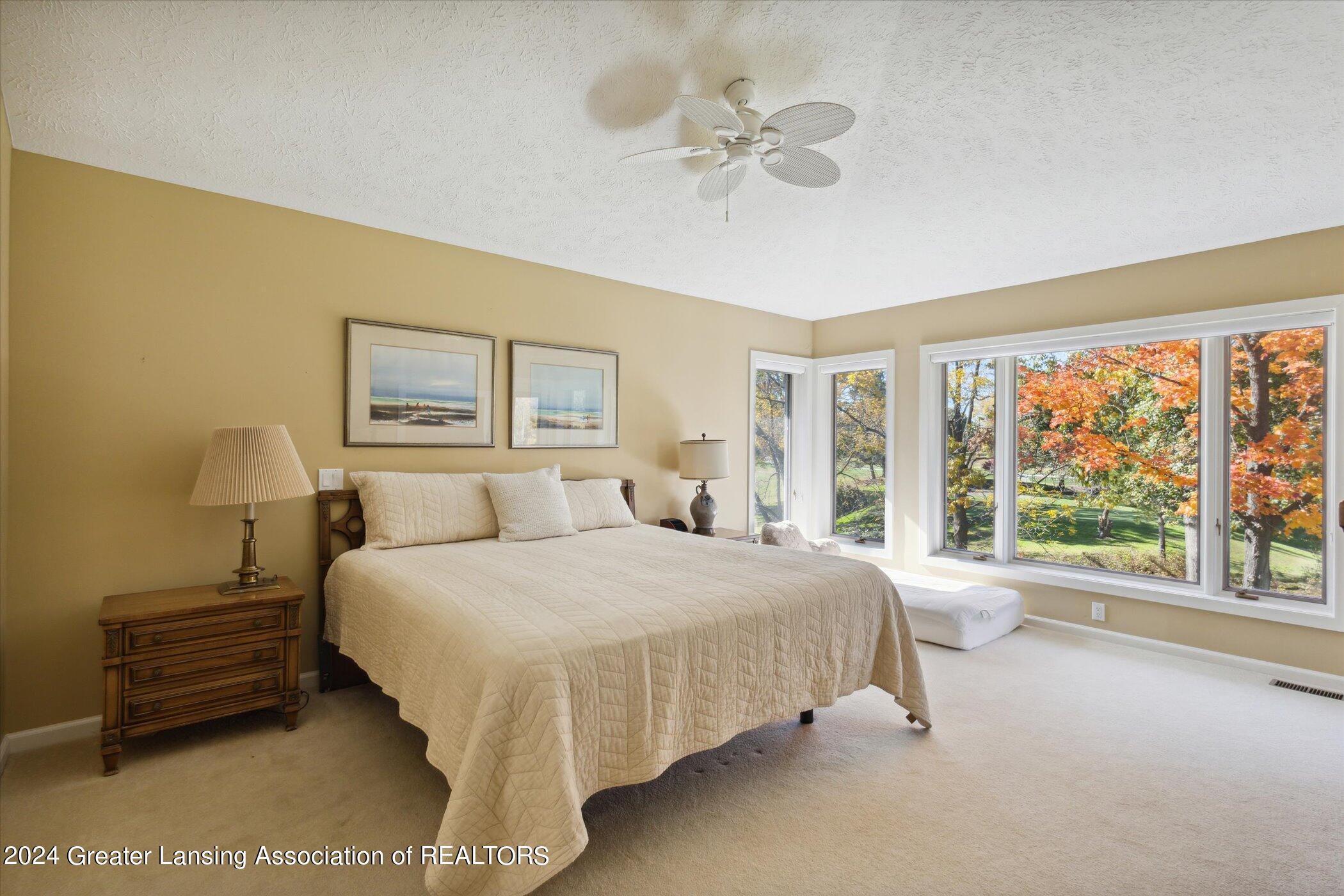 6111 W Longview Drive