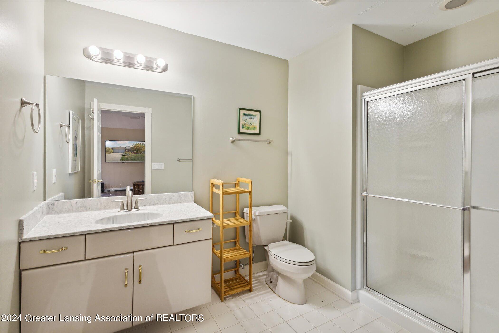 6111 W Longview Drive