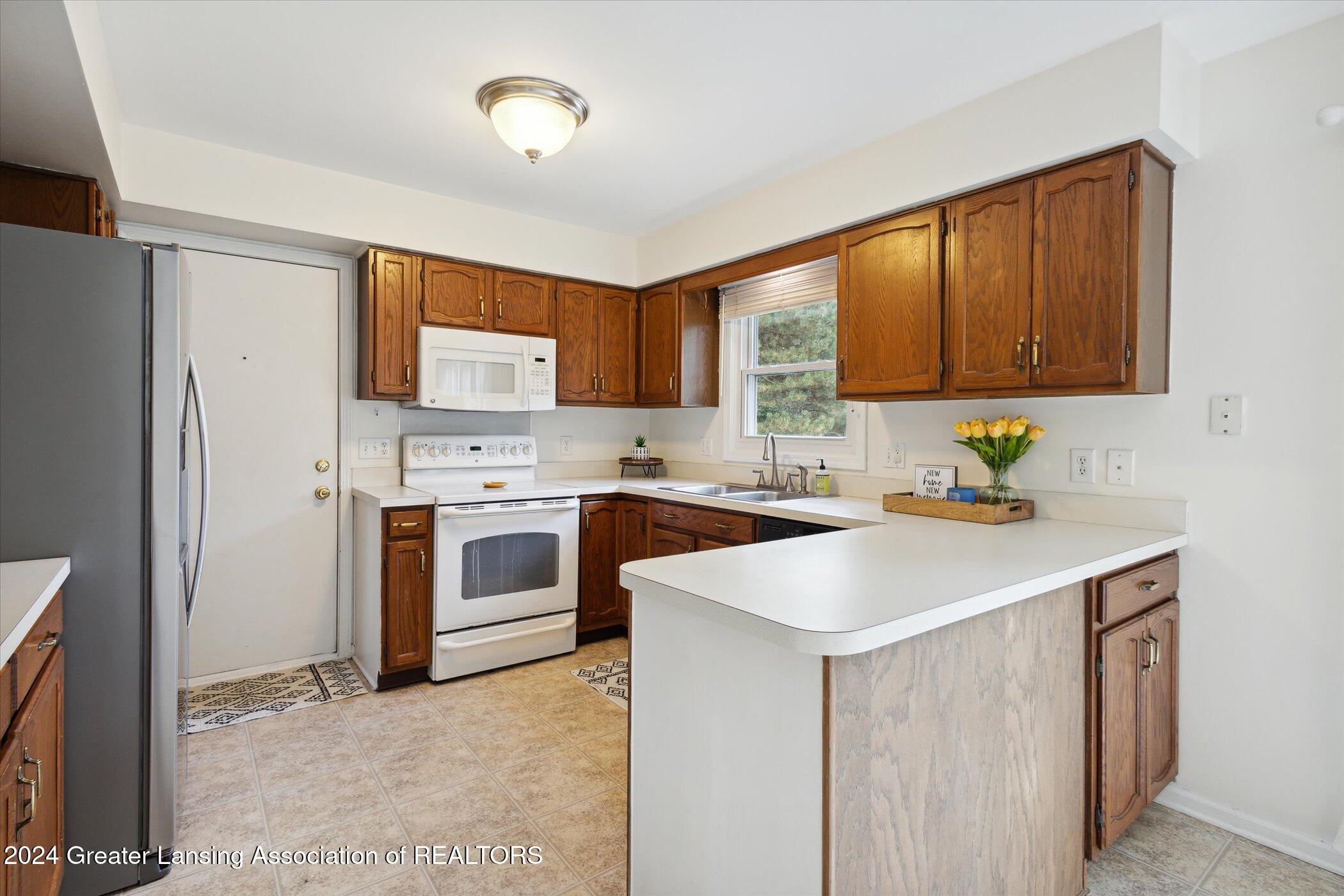 3580 E Arbutus Drive