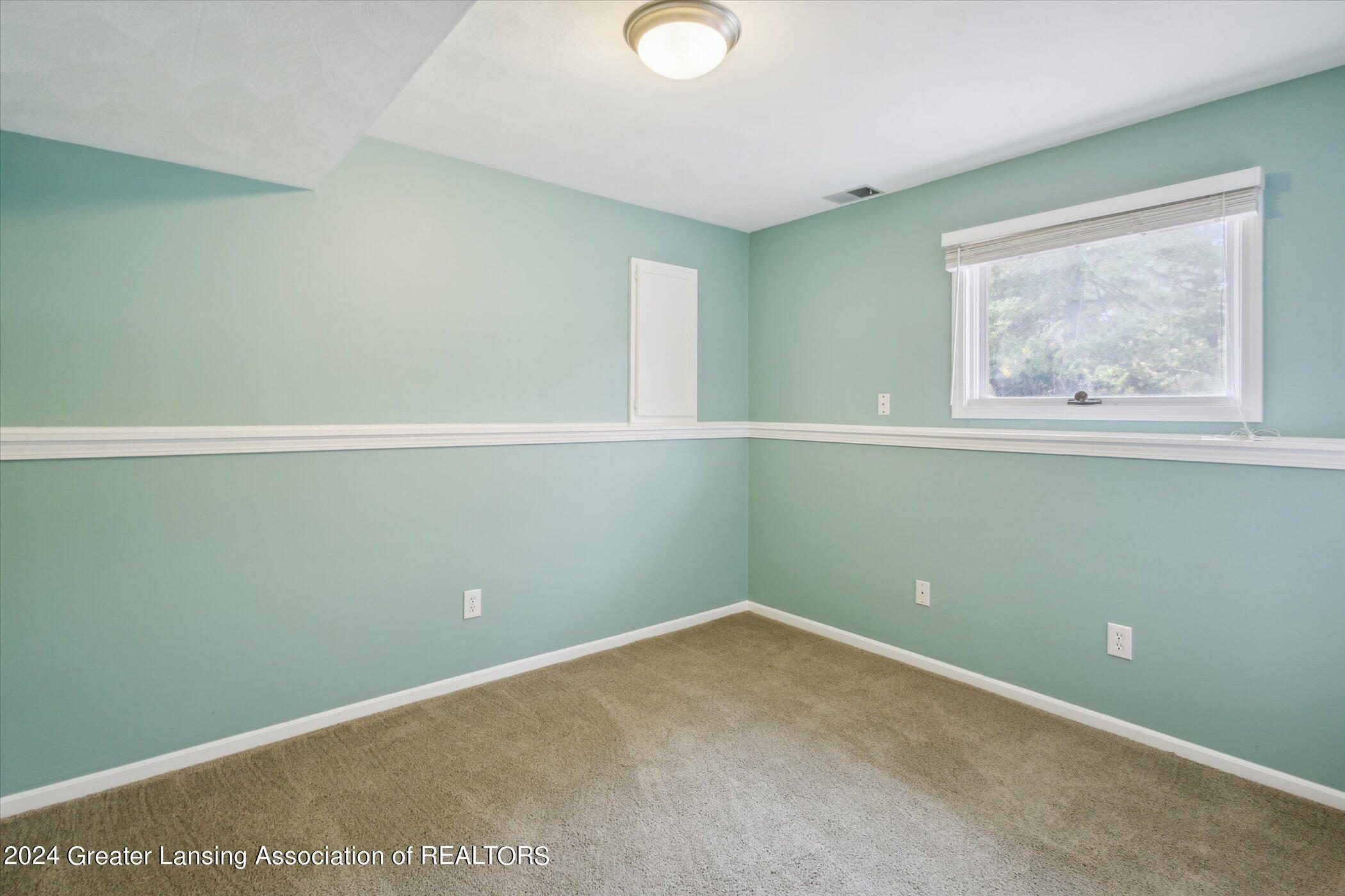 3580 E Arbutus Drive