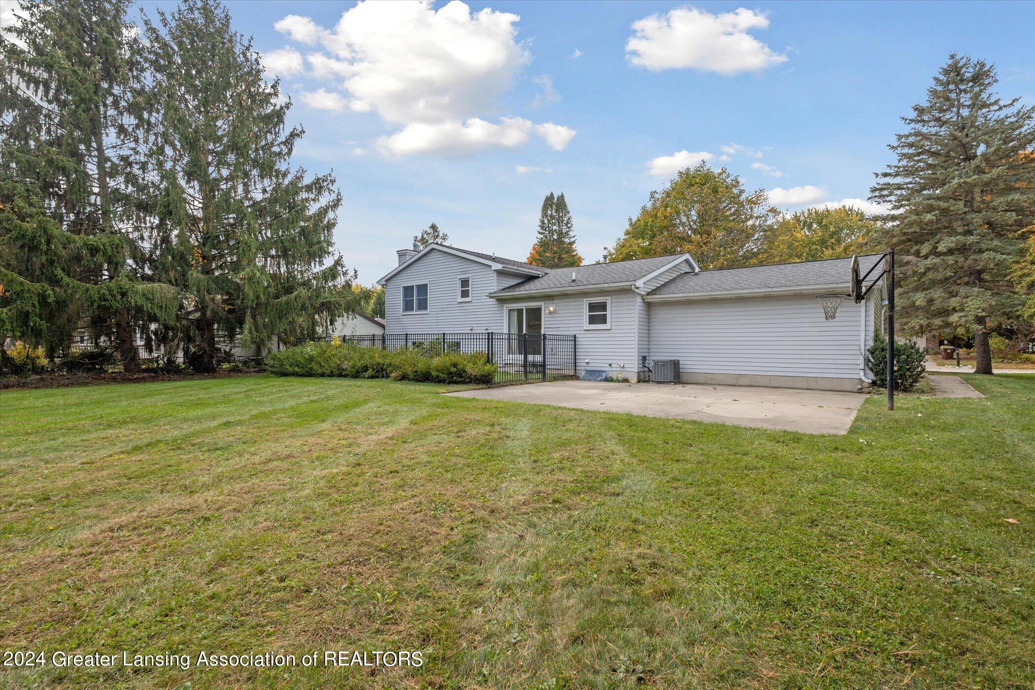 3580 E Arbutus Drive