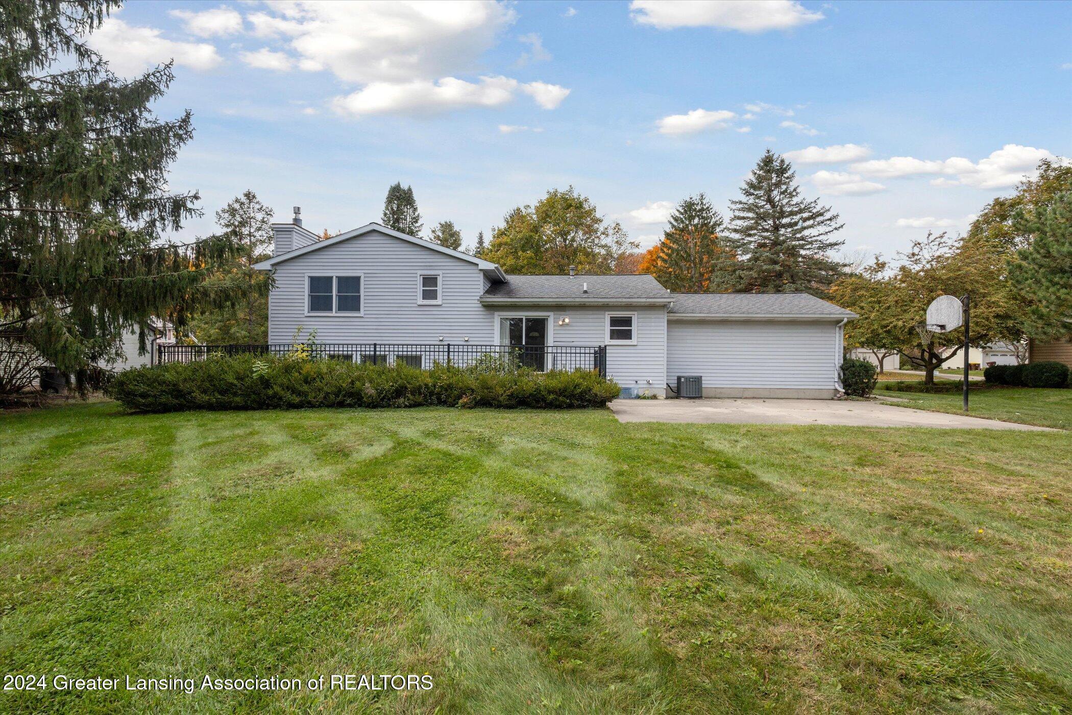 3580 E Arbutus Drive