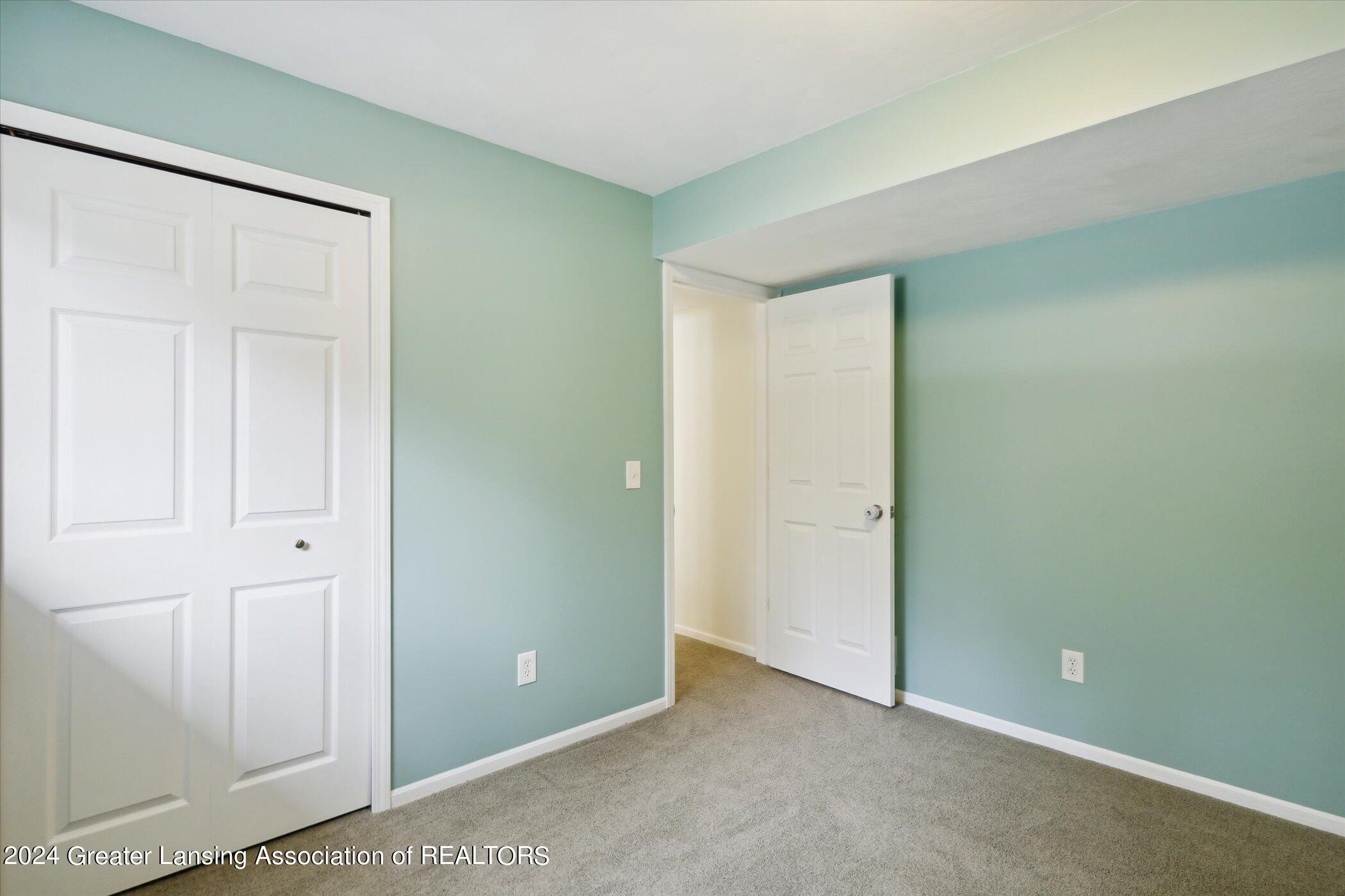 3580 E Arbutus Drive