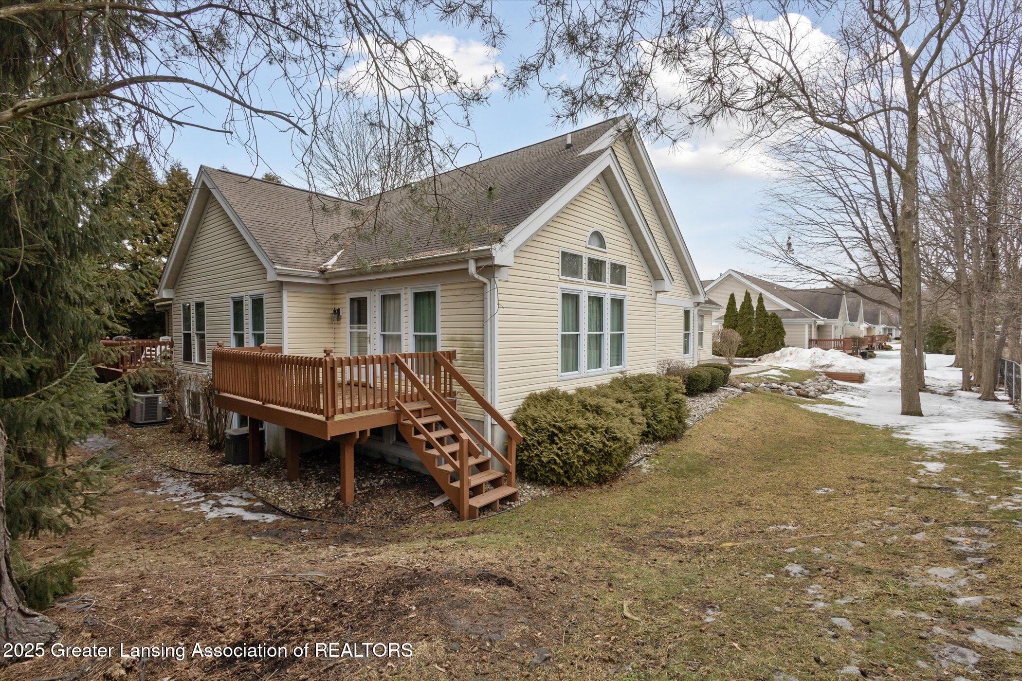 2415 Aurelius Road, 17