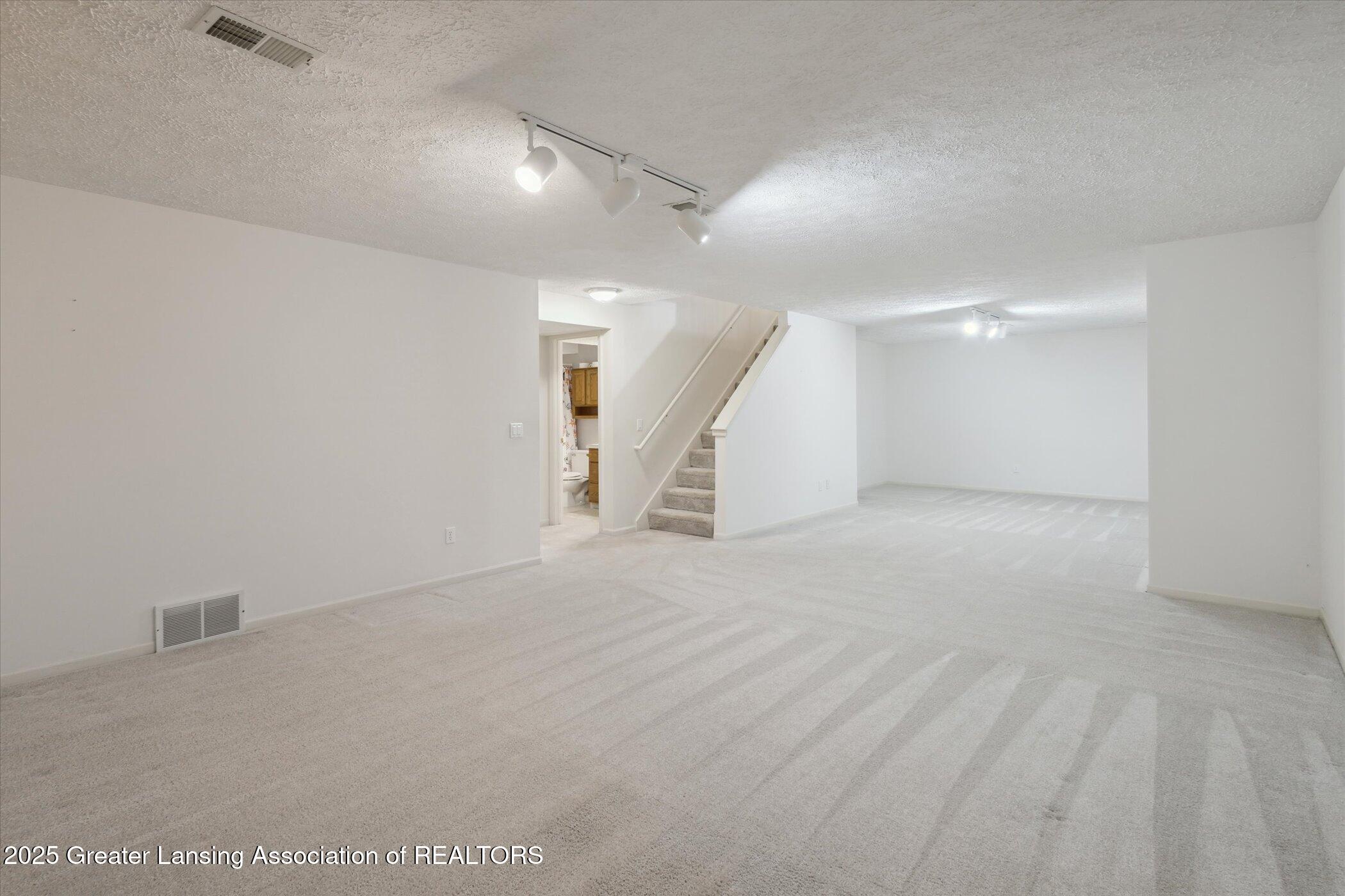 2415 Aurelius Road, 17