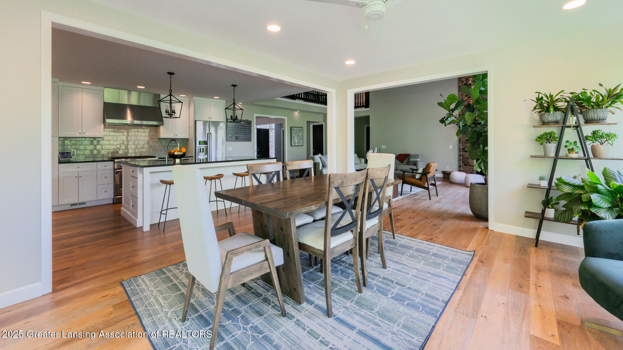 4341 Aztec Way