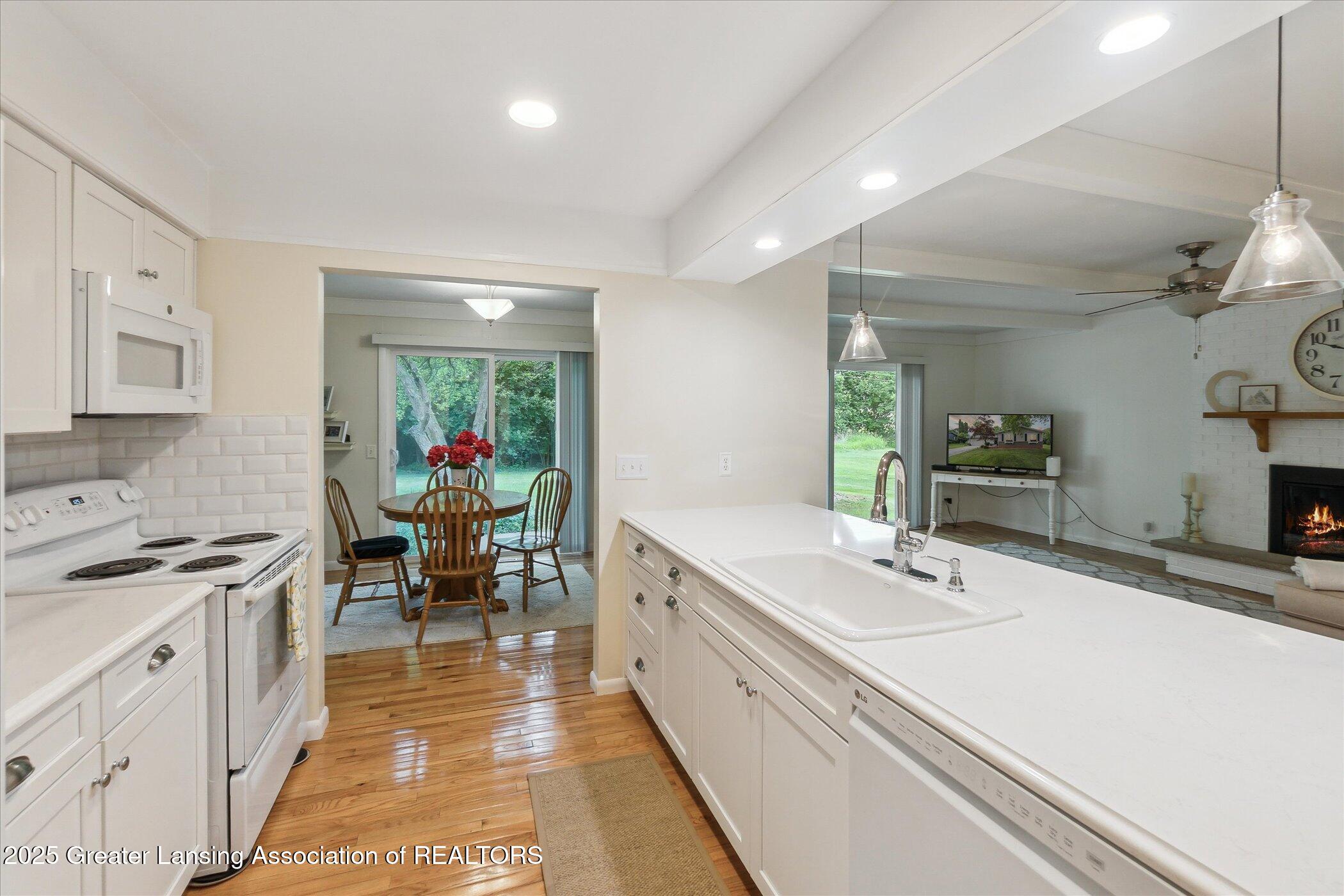 2130 Belding Court