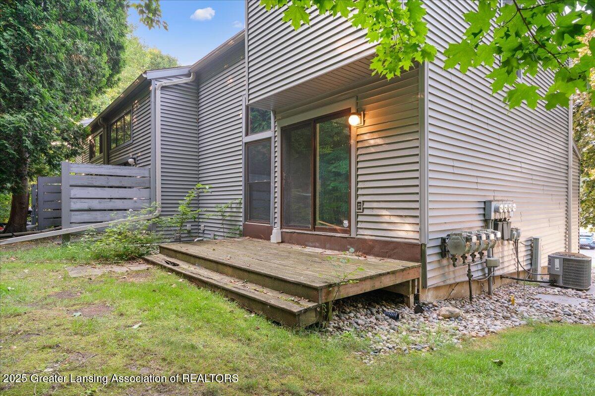 3659 E Meadows Court