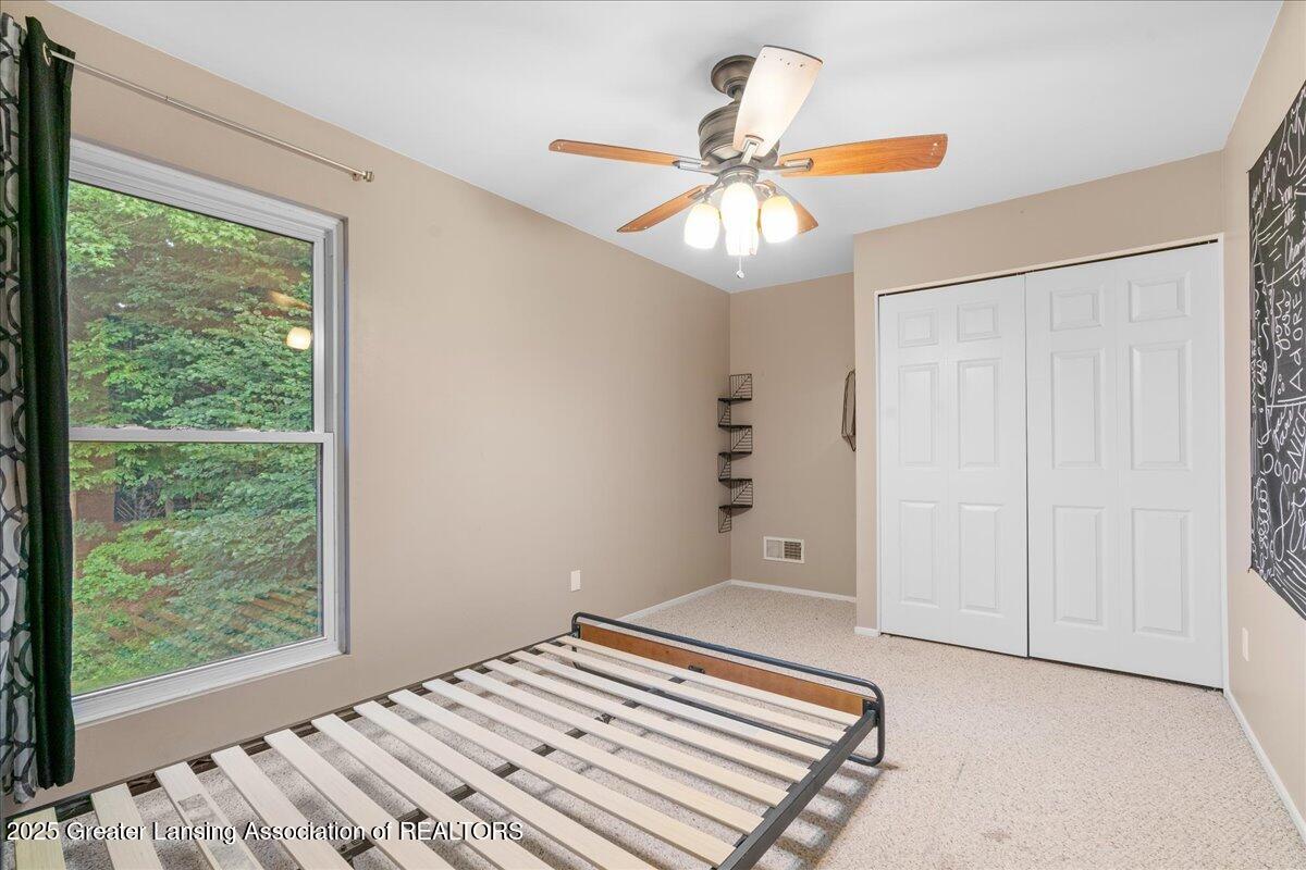 3659 E Meadows Court